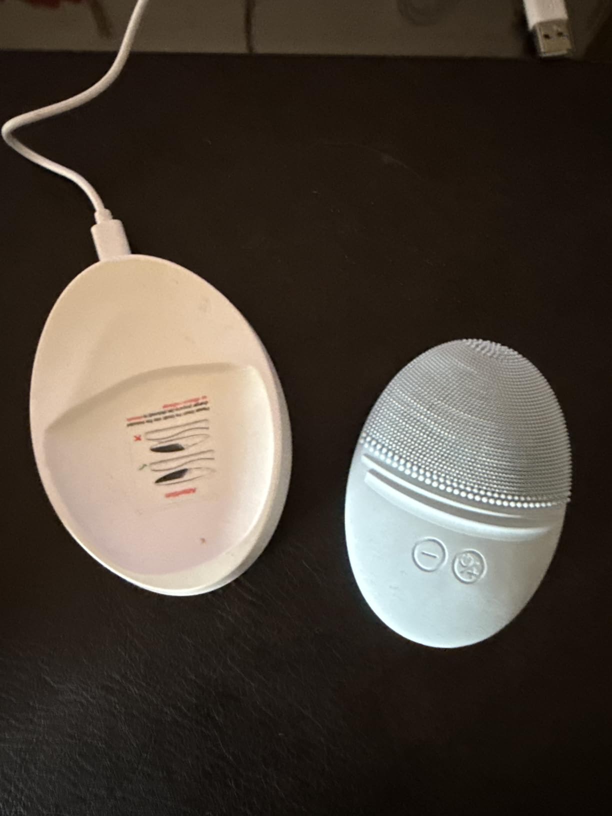 EZBASICS Silicone Facial Cleansing Brush, IPX7 Waterproof, Violet | Rechargeable Electric Face Exfoliator, 5 Speeds, Sonic Vibrating for Deep Pore Cleansing & Gentle Massaging customer photo 1