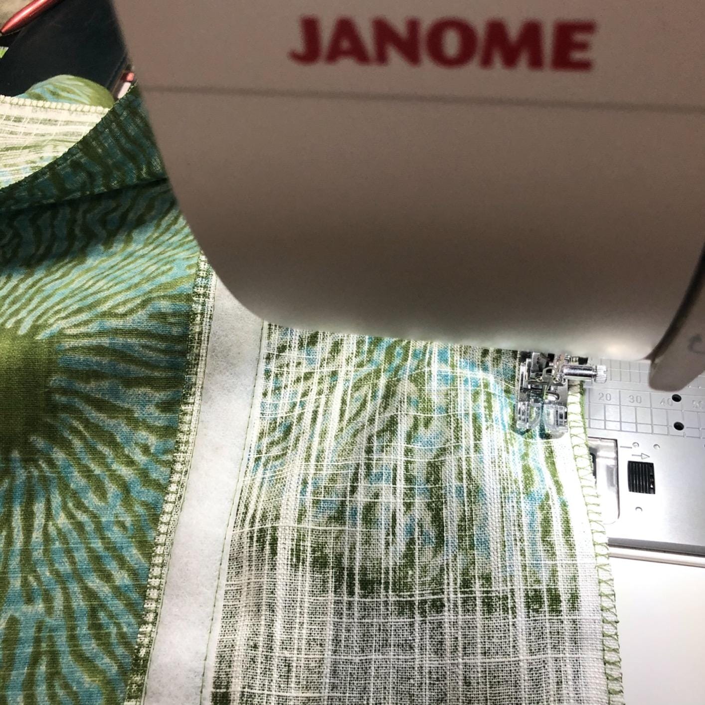 Janome Sewist 780dc Computerized Sewing Machine, 80 Built-In Stitches, 3 One-Step Buttonholes, Built-In Needle Threader customer photo 2