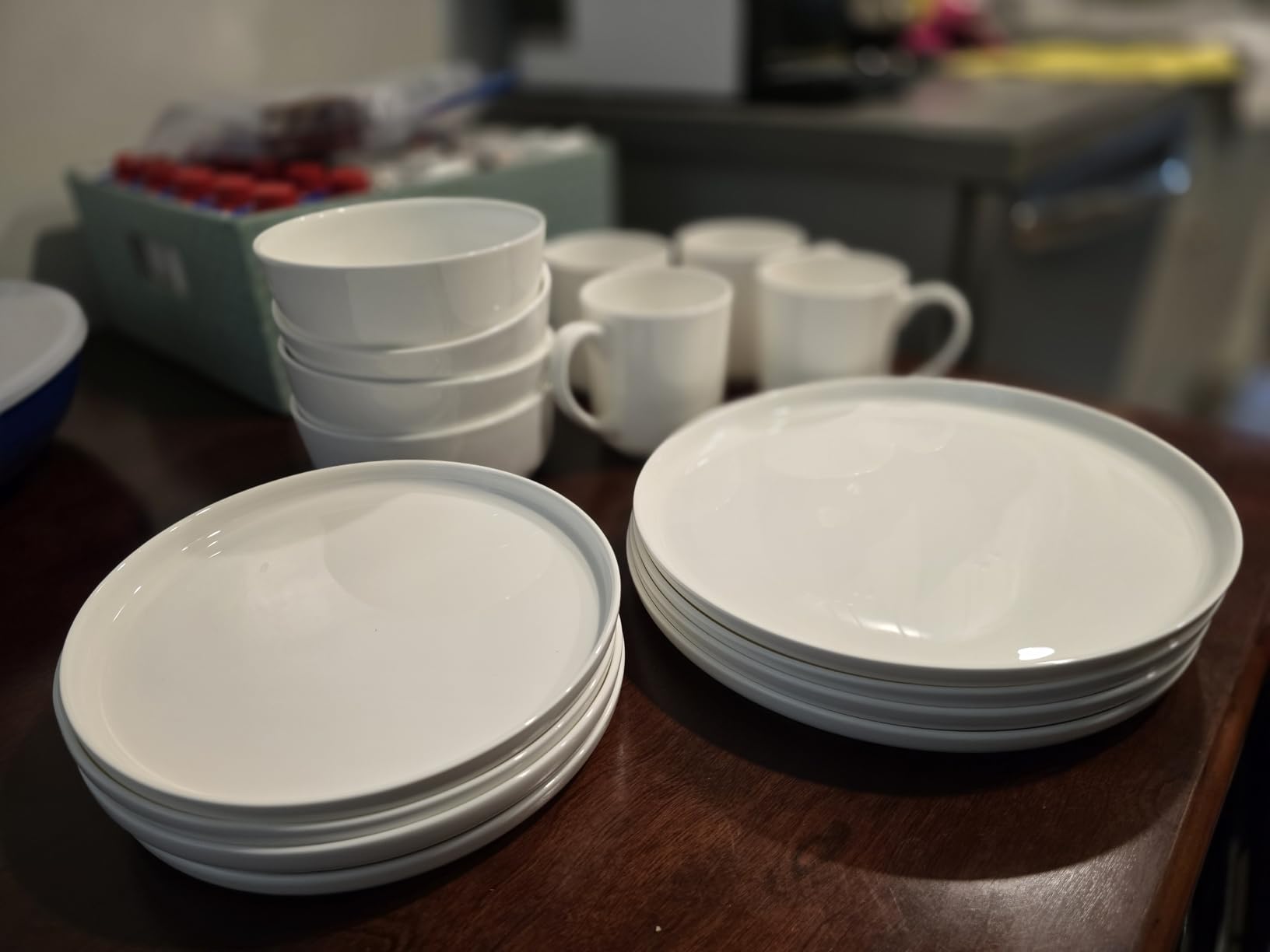 Mikasa 5266100 Samantha Chip-Resistant 16 Piece Set, Service for 4 White customer photo 2