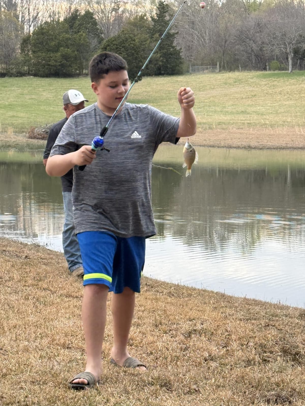 Zebco Kids Splash Jr. Spincast Reel and Fishing Rod Combo, 4-Foot 2-Piece Fishing Pole, Right-Hand Retrieve, Pre-Spooled with 6-Pound Cajun Line customer photo 2