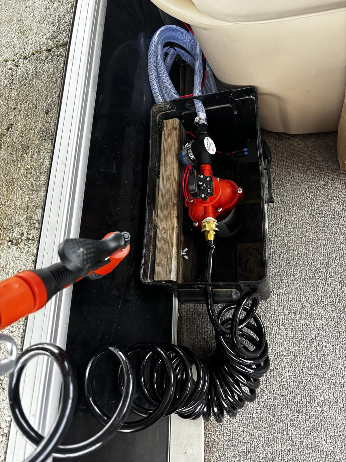 SEAFLO 33 Series Washdown Deck Wash Pump Kit - 12V DC, 3.0 GPM, 70 PSI, Heavy Duty Pressure Switch, for RV, Boat, Marine, Yacht, Freshwater, and Saltwater Applications | 4-Year Warranty customer photo 1