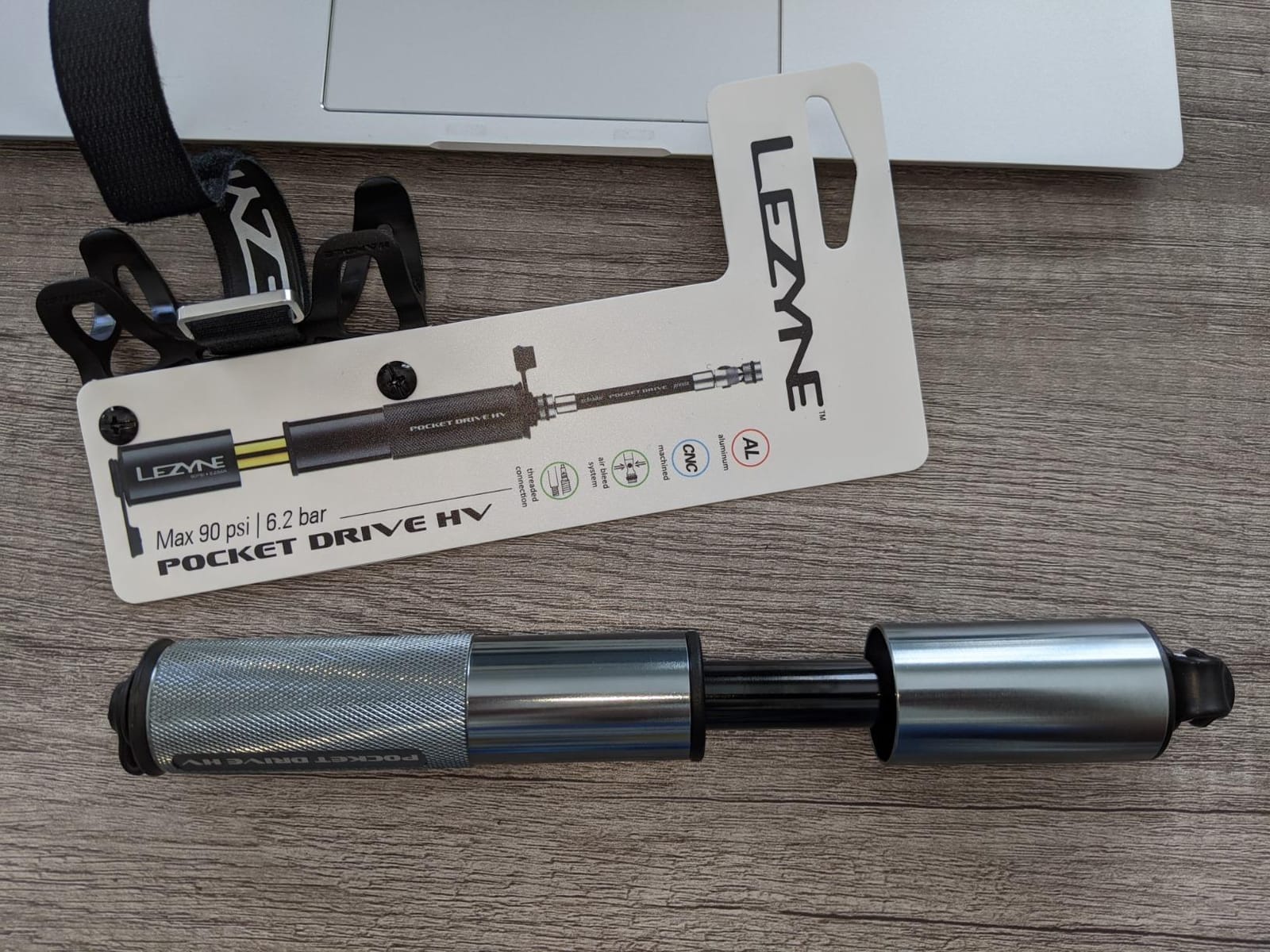 LEZYNE Pocket Drive HV Compact Bike Hand Pump | Pump-Only & Loaded Kit Options, 90 PSI High Volume Inflation for Plus-Size Tires, ABS Flex Hose, Presta & Schrader Compatible customer photo 2