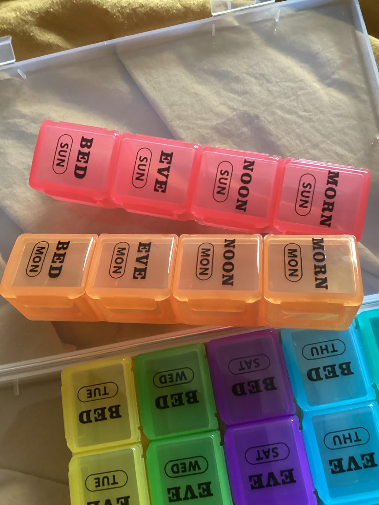 Mossime Pill Organizer 4 Times a Day, XL Weekly AM PM Pill Box, 7 Day Large | Extra-Large Fits Fish Oils, Detachable Daily Trays, Secure Snap-Lid, Monthly 28-Day Capacity, BPA-Free customer photo 2