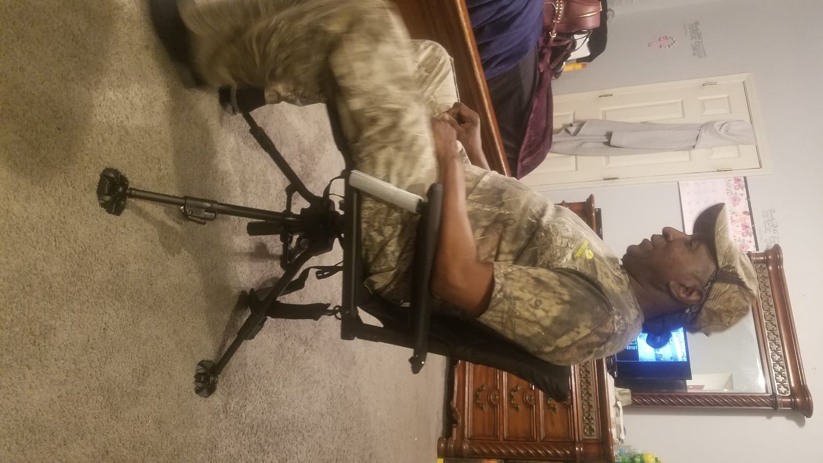 TIDEWE Hunting Chair with Seat Cover, 360° Silent Swivel Seat, Standard | 4 Adjustable Legs for Any Terrain, Comfort Armrests, Quick-Fold Portable, Ultra-Stable Ground Blind Chair customer photo 1
