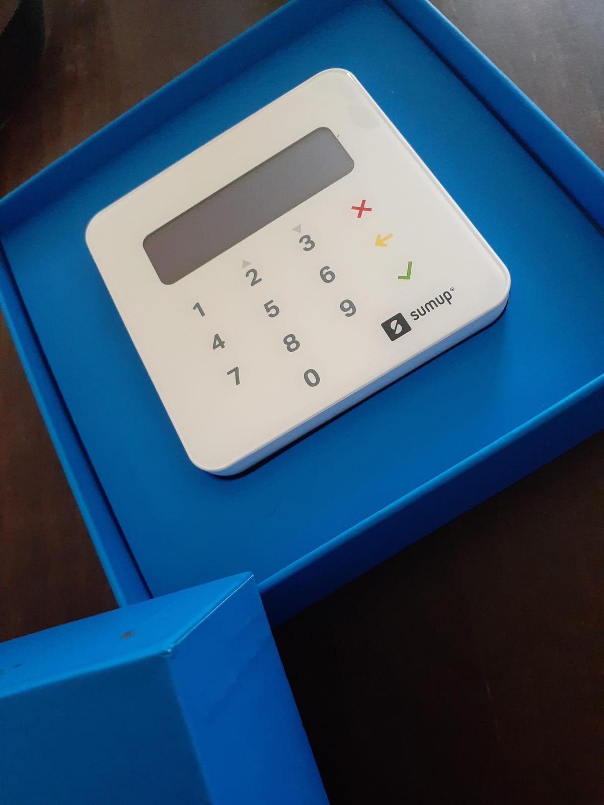SumUp Plus Card Reader, Bluetooth - NFC RFID Credit Card Reader for Smartphone customer photo 1