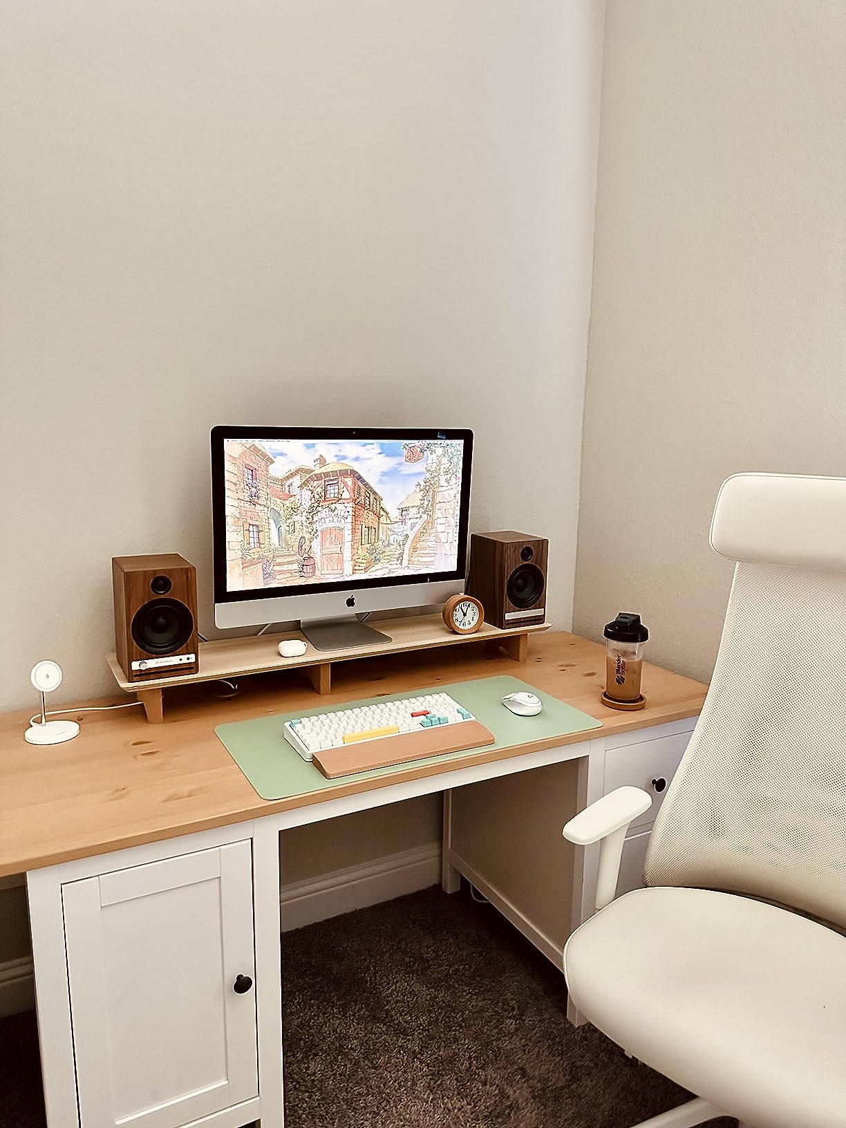HD4 Powered Bookshelf Speakers - Bluetooth 5.3 aptX Adaptive, 24-Bit DAC, Desktop Speakers for Music, Gaming and Home Audio - Walnut customer photo 2