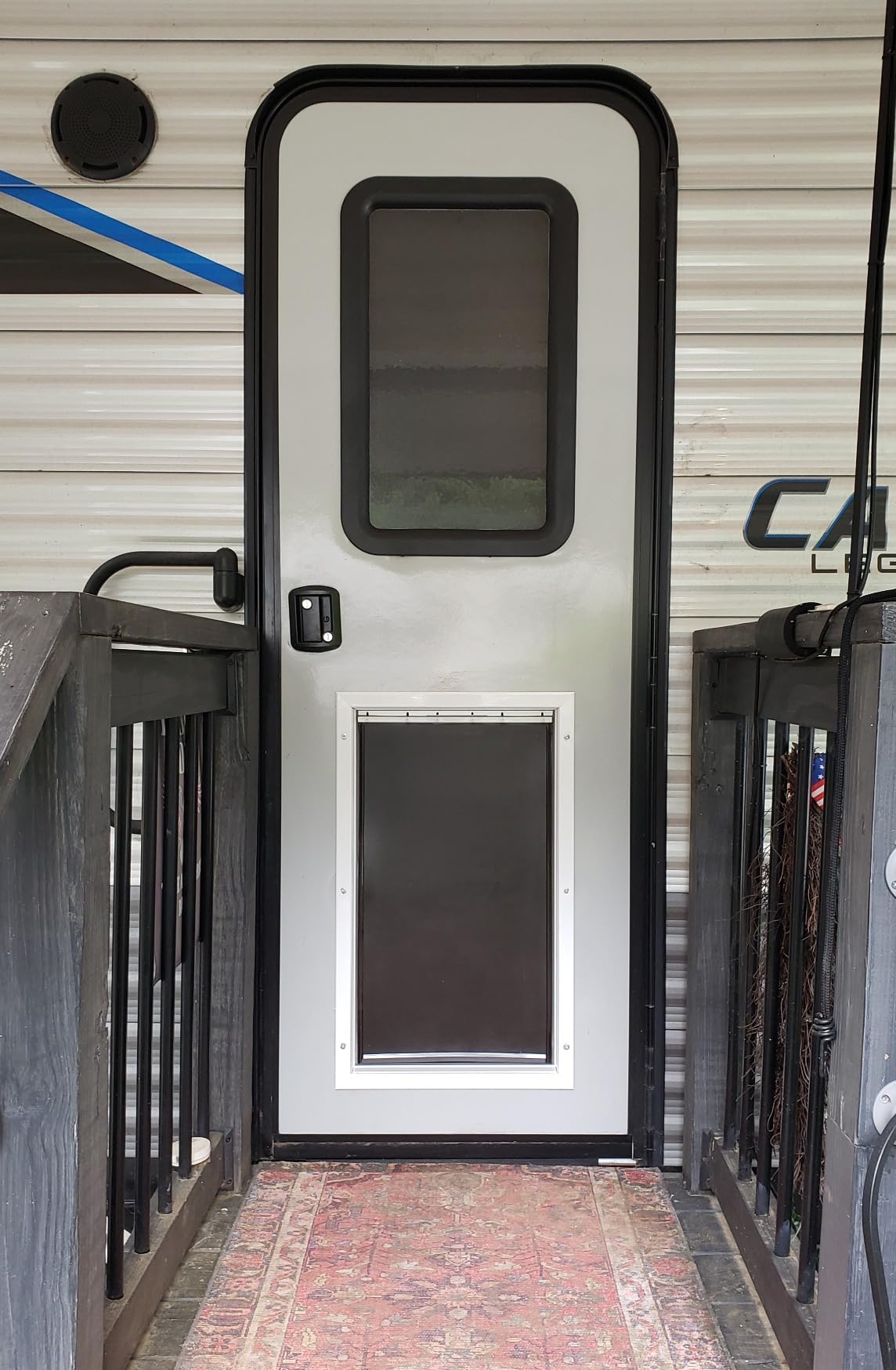 PetSafe Freedom Aluminum Dog & Cat Door, Pets up to 220 lbs, X-Large, White | Solid Aluminum Frame with Reinforced Corners, Flap Opening 13.75