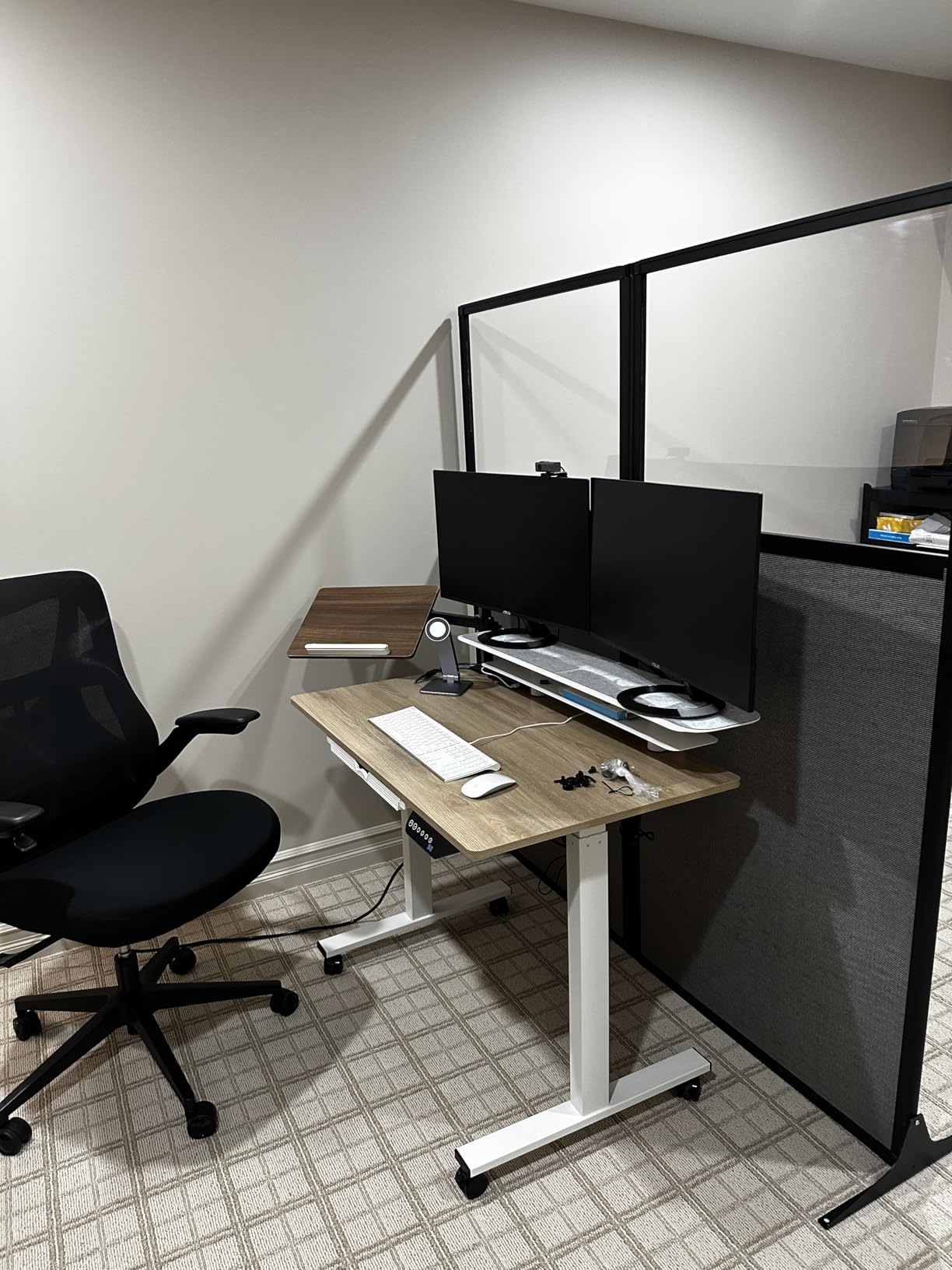 Versare Workstation Partition | Portable Wall Divider | Modern Office Cubicle | Free Standing Privacy Screen | Flexible Work Space | 66