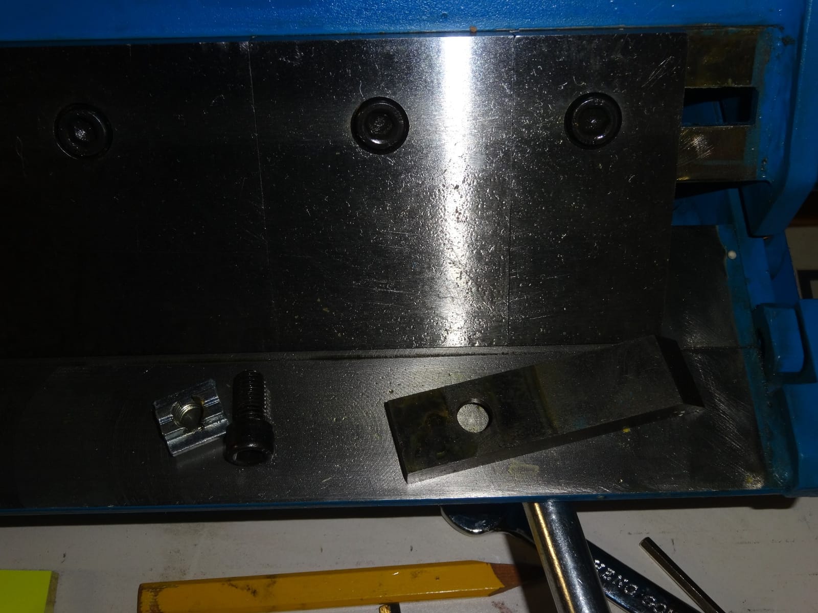 KF5006 Box and Pan Brake Sheet Metal Folder Bending Brake Metal Forming Machine Max Capacity 24 Inch (610mm) 20 Ga (1.0mm) with 5 Fingers 0-135 deg customer photo 1