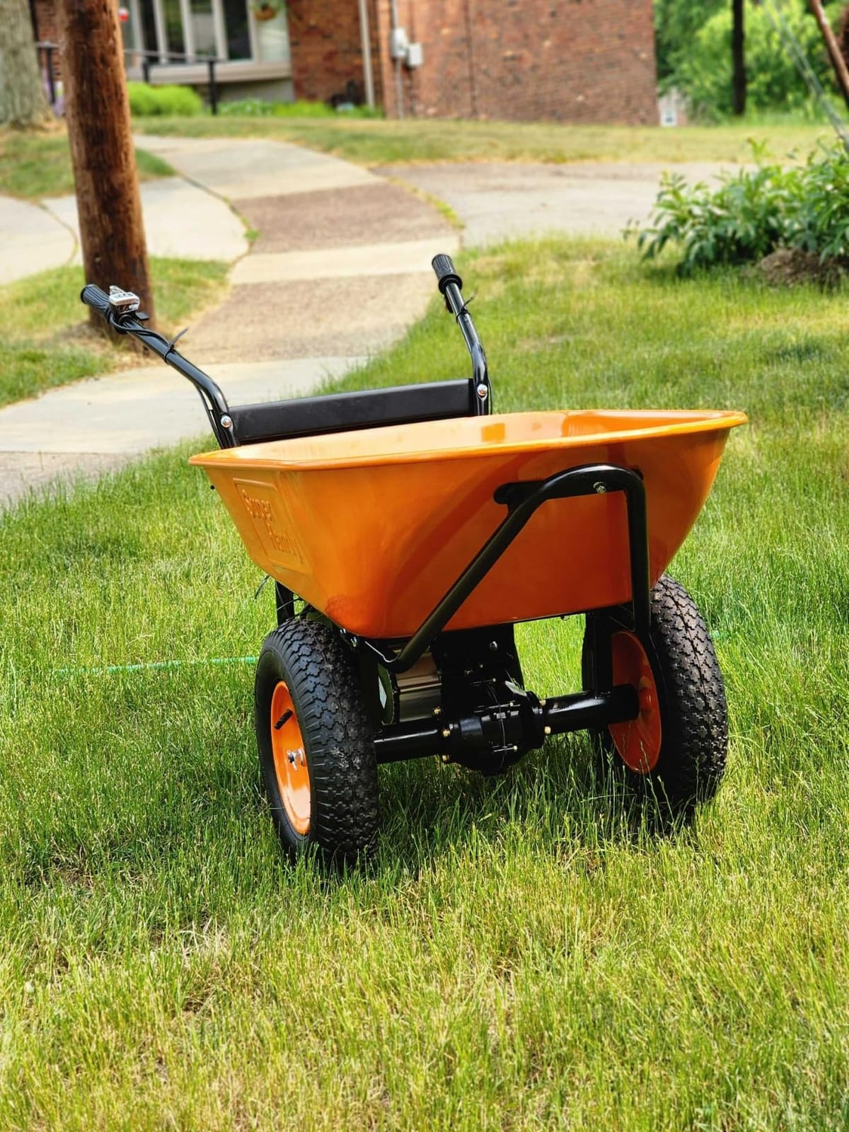 SuperHandy Electric Wheelbarrow - 48V Li-Ion Battery,330 lbs (150 kg) Capacity, 85L Steel Powder Coated Tub, Material & Debris Hauler Utility Cart customer photo 2