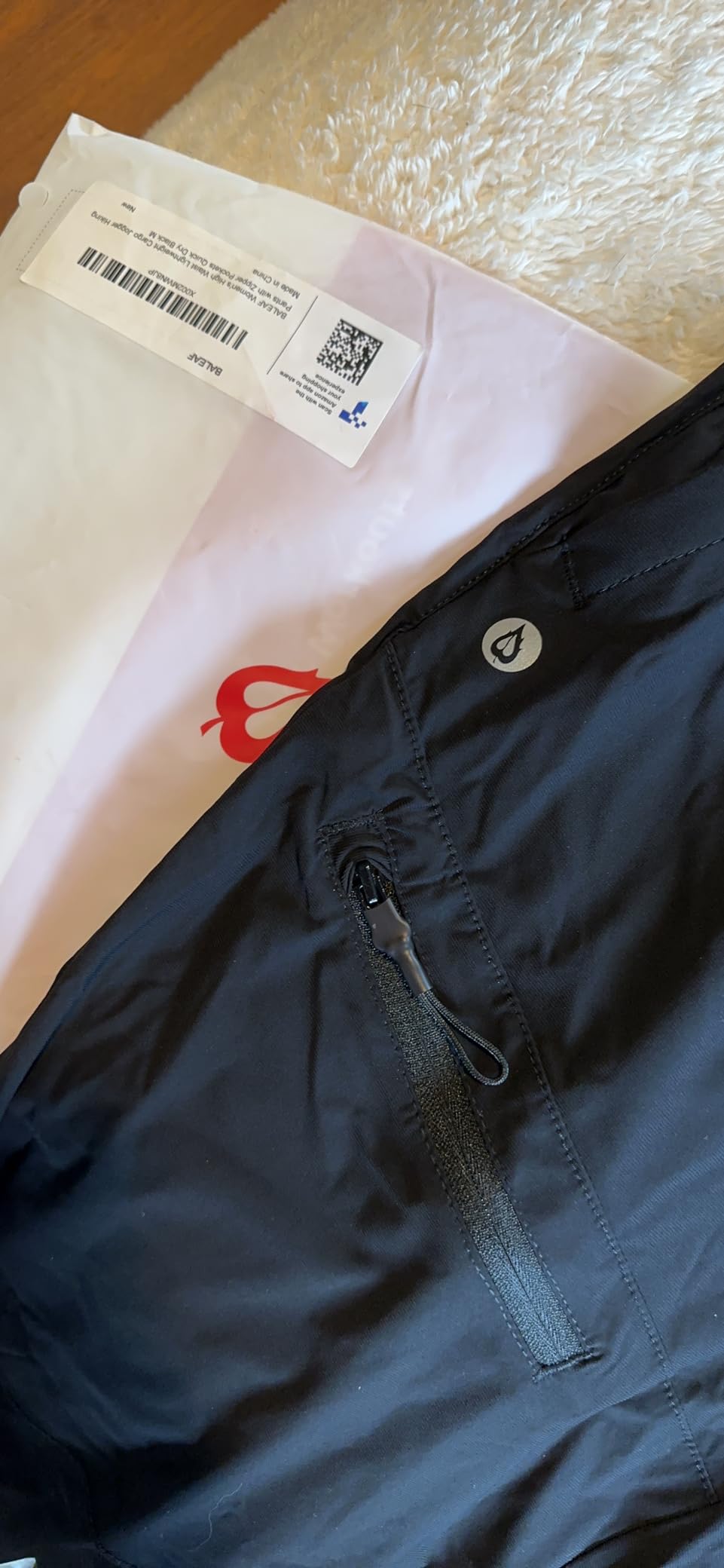 baleaf Women's Lightweight Hiking Pants with 5 Zippered Pockets customer photo 1
