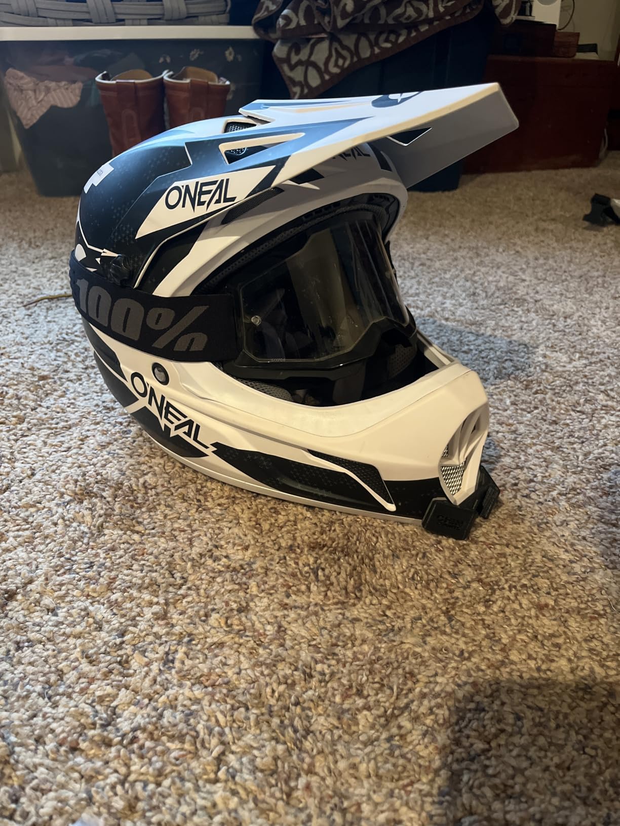 100% STRATA 2 Goggles - Sports Goggles for Motocross & Mountain Biking - Eyewear for Bike Riders - Motocross Eyewear for Men customer photo 1