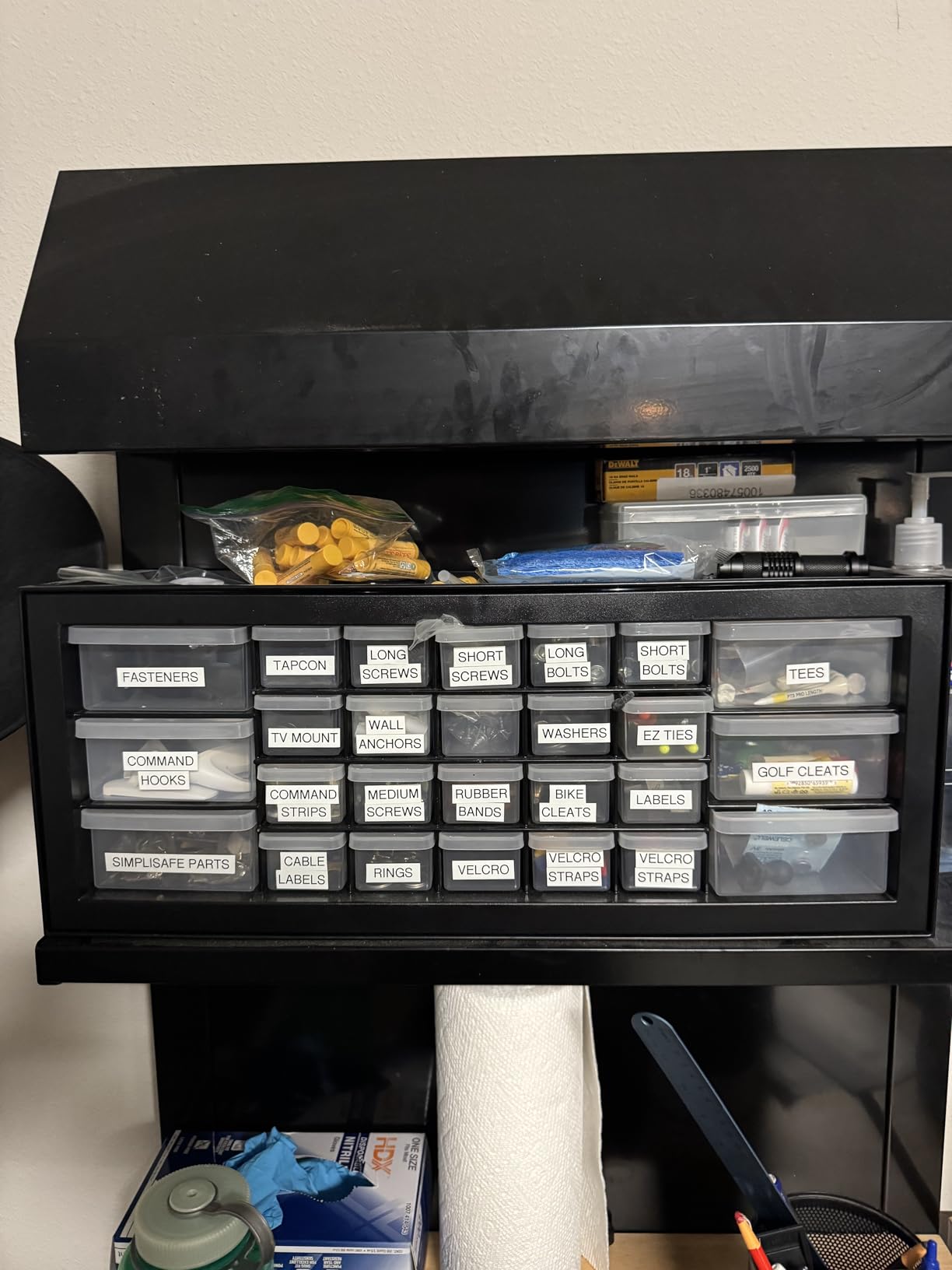 IRIS USA 26-Drawer Teacher Toolbox, Stickers, Markers, Made in USA, Black | Wall mountable, Stackable, Craft Supplies, Building Bricks, Crayons, Beads Organizer customer photo 1