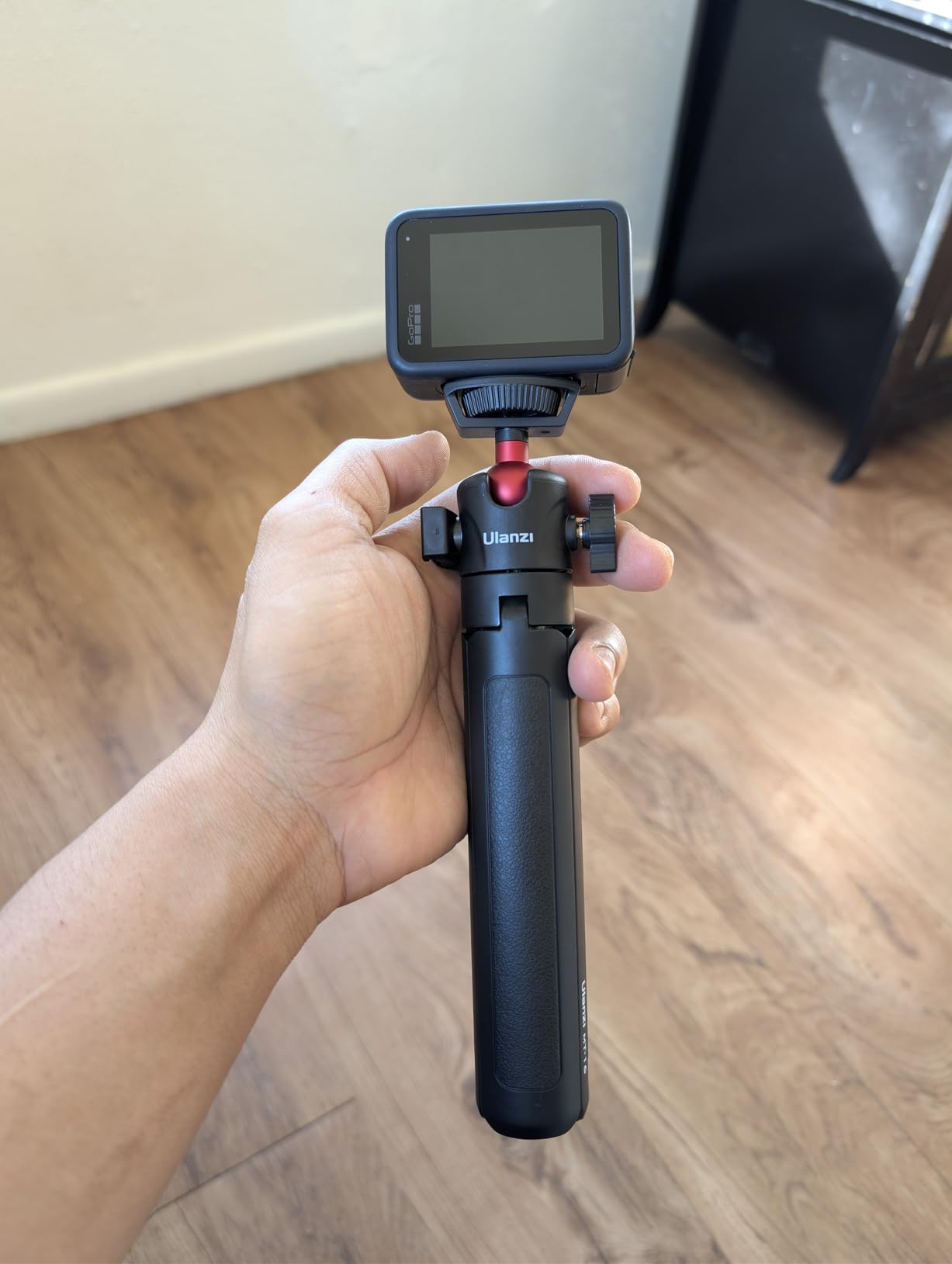 ULANZI MT-16 Extendable Mini Camera Tripod, 4 Levels Adjustment 360° Ball Head Cold Shoe Lightweight Portable Vlog Travel Selfie Stick Handle Grip Desktop Webcam Tripod for DSLR Action Camera customer photo 1