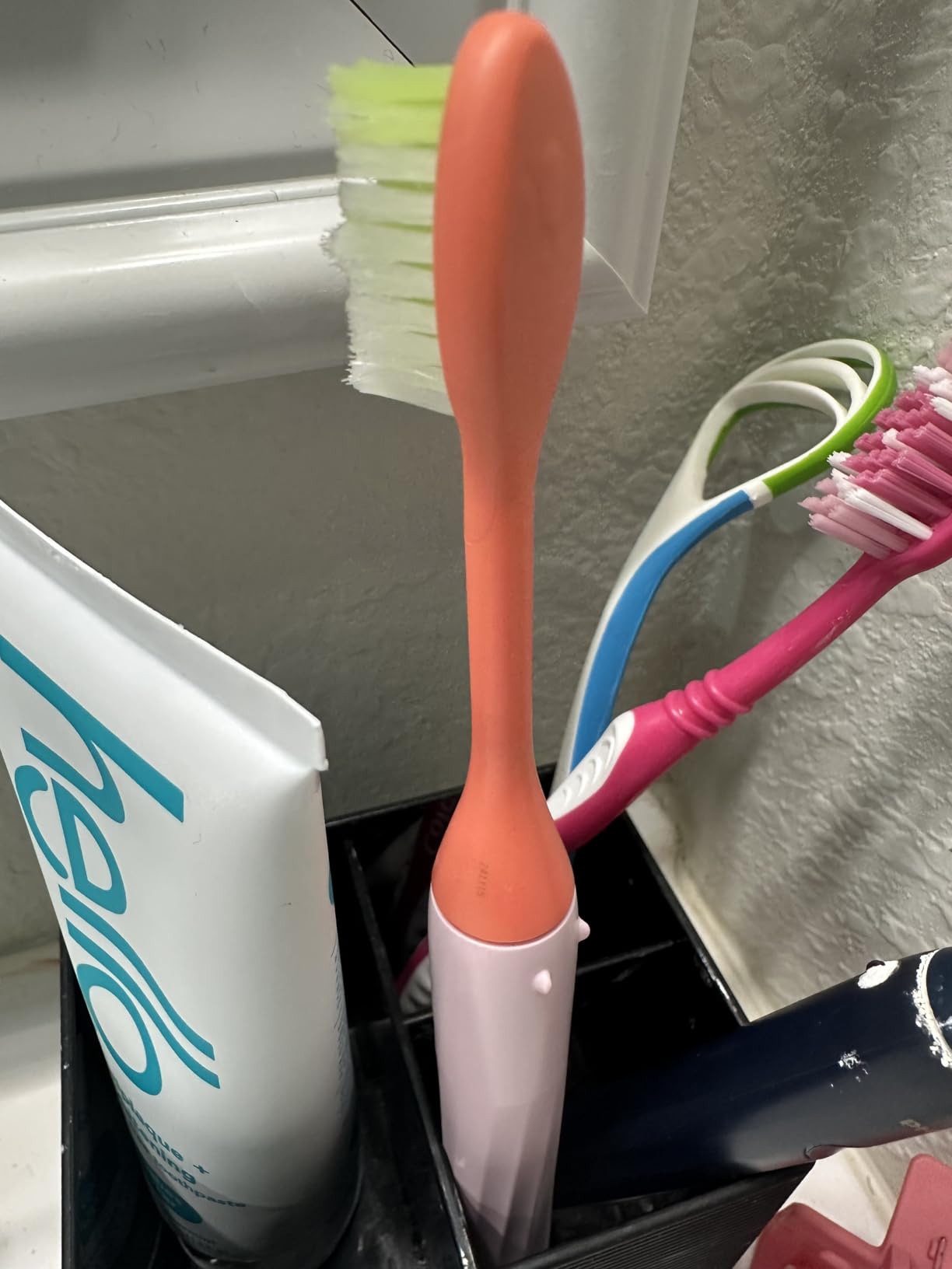 Philips One by Sonicare, 2 Brush Heads, Miami Coral, BH1022/01 | 6 Month Supply customer photo 1