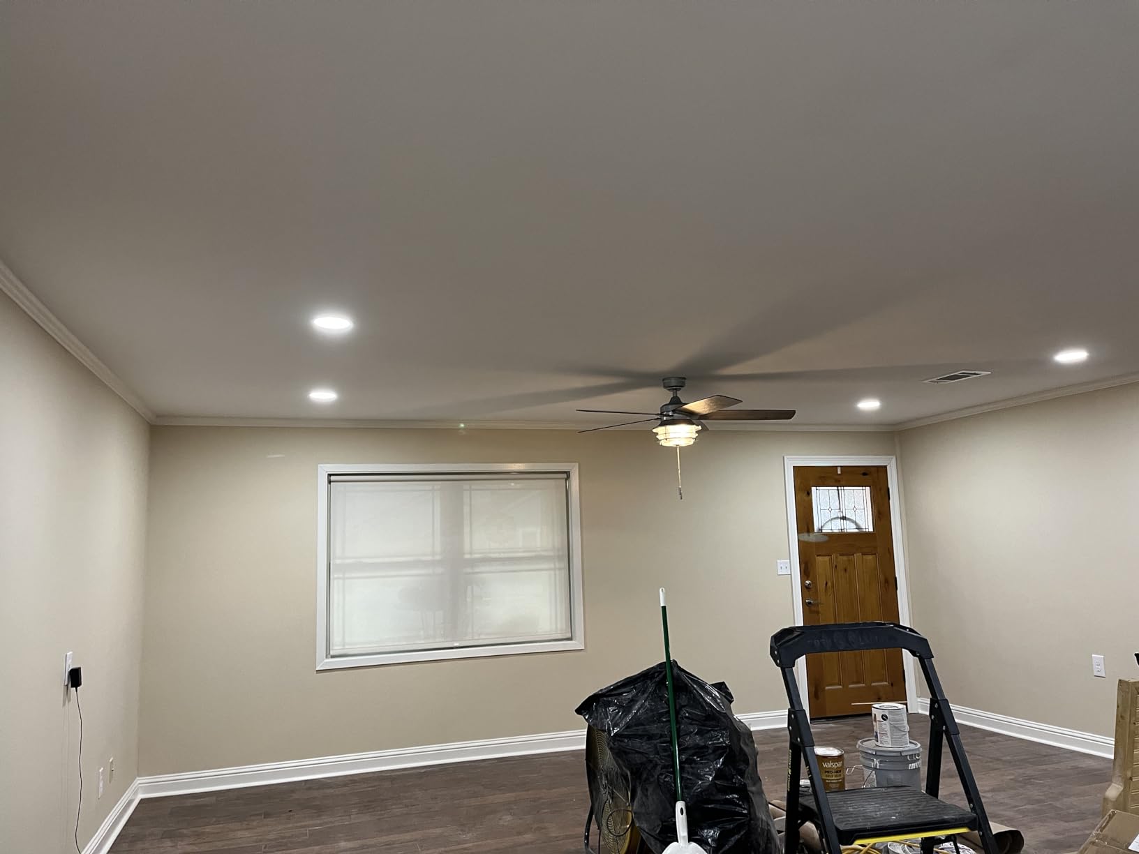 Honeywell Foxhaven Farmhouse 52 Inch Ceiling Fan with LED Light, Galvanized customer photo 1