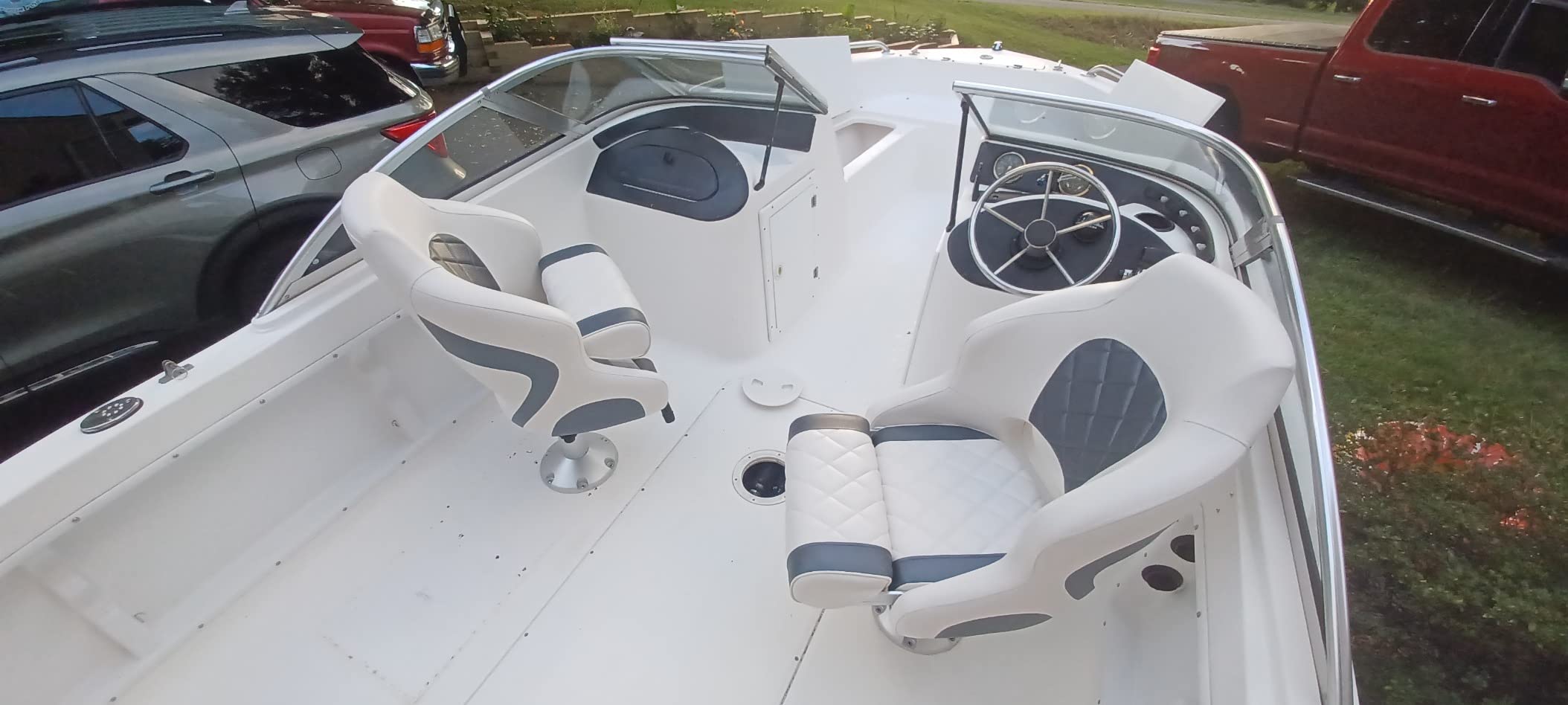 NORTHCAPTAIN Premium Captains Bucket Seat Sports Flip Up Boat Seat with Seat Cover customer photo 1