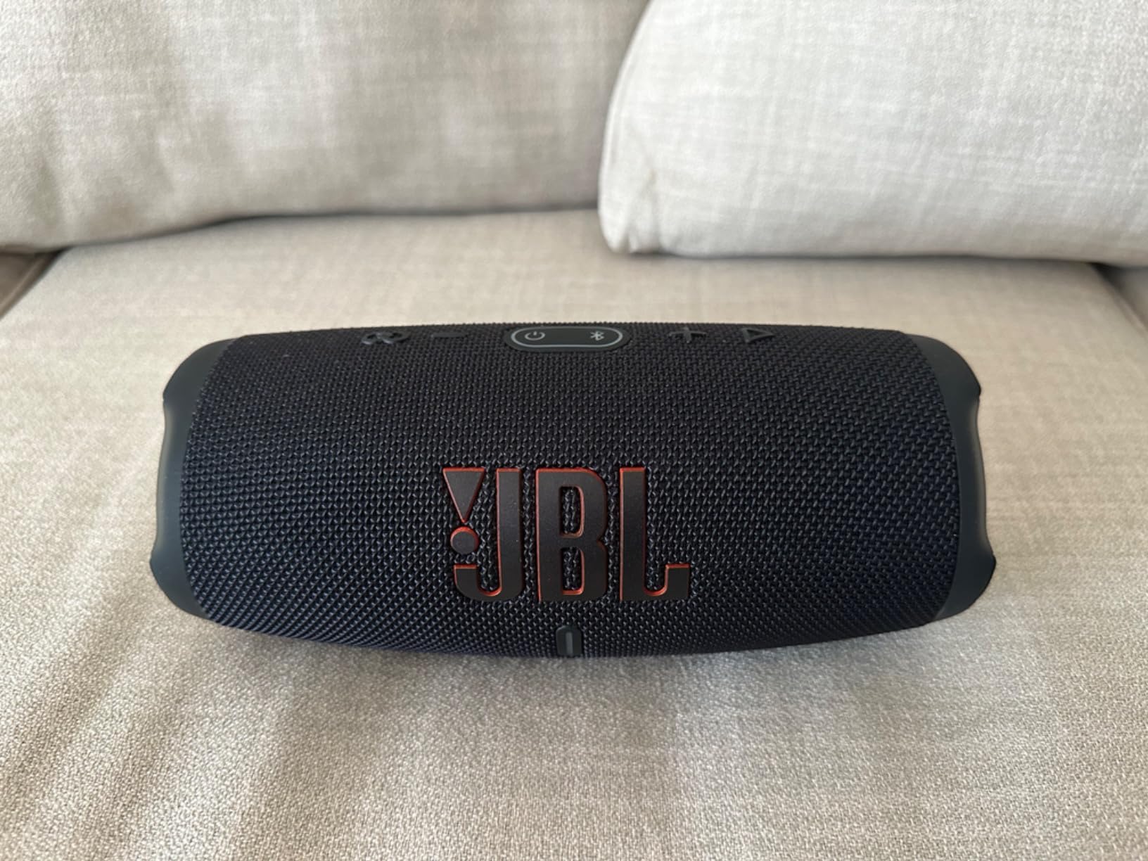 JBL Charge 5 - Portable Waterproof Speaker - Blue | Bold JBL Original Pro Sound, 20 hours of playtime, IP67 waterproof and dustproof, Wireless Bluetooth Streaming customer photo 1