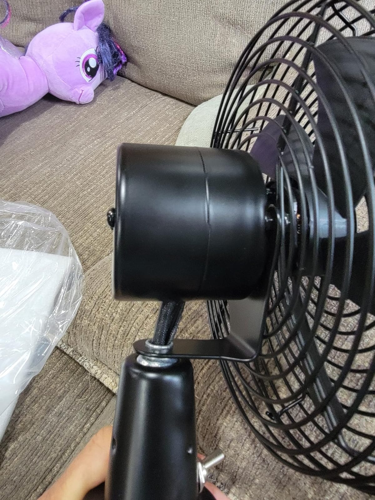 Facon 12V RV Cooling Fan with 2 Speed Switch, Dia: 8-3/4'', Heavy Duty Black Metal Car Fan for RV, Camper, Trailer customer photo 2