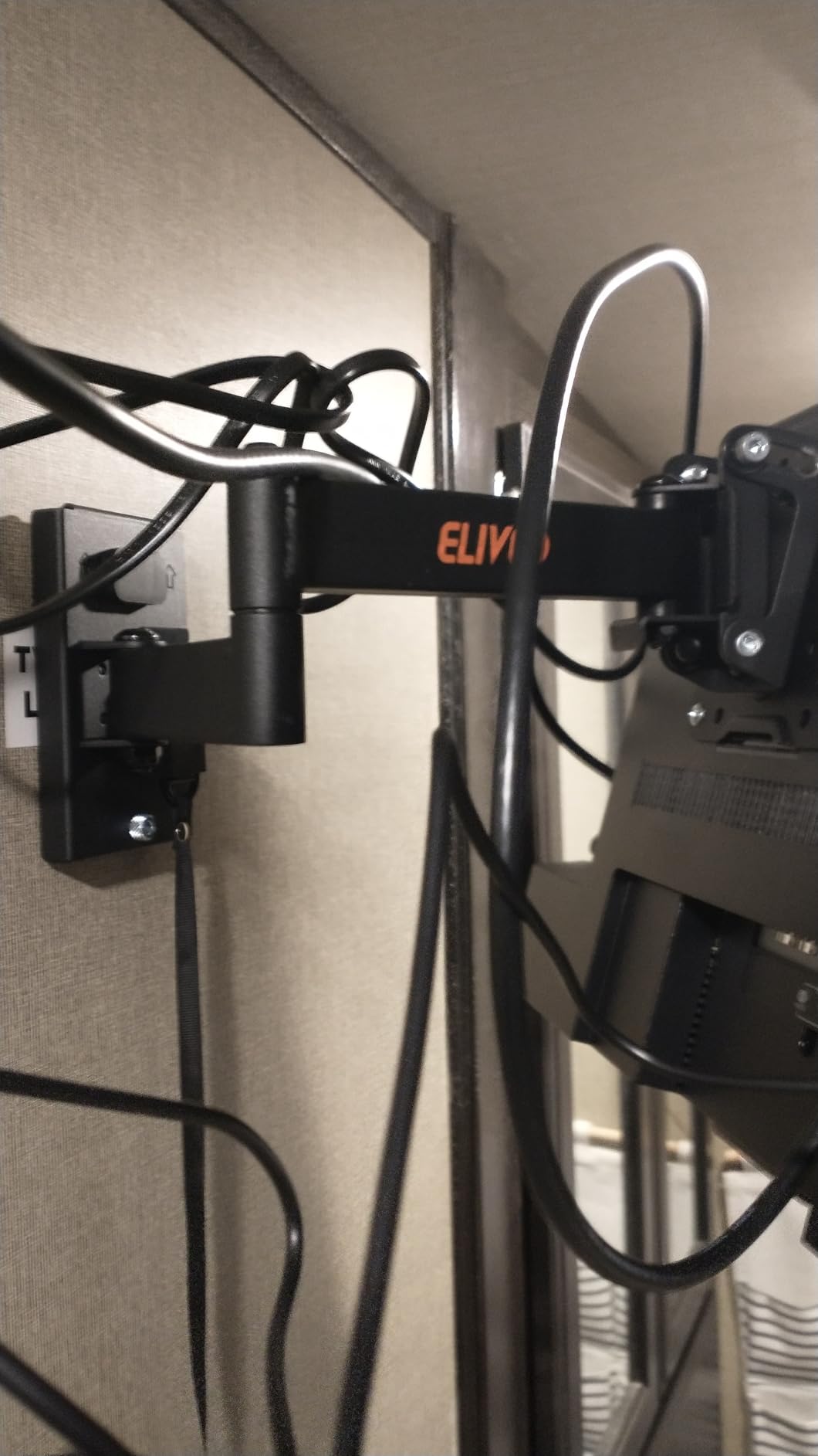 Lockable RV TV Mount for 13-43 inch TVs, Dual Wall Plates for Camper Trailer | Full Motion Swivel, Tilt, Extend, Level, Detachable TV Bracket for Motorhome Boat Truck, Max VESA 200x200mm, up to 22 LBS customer photo 2