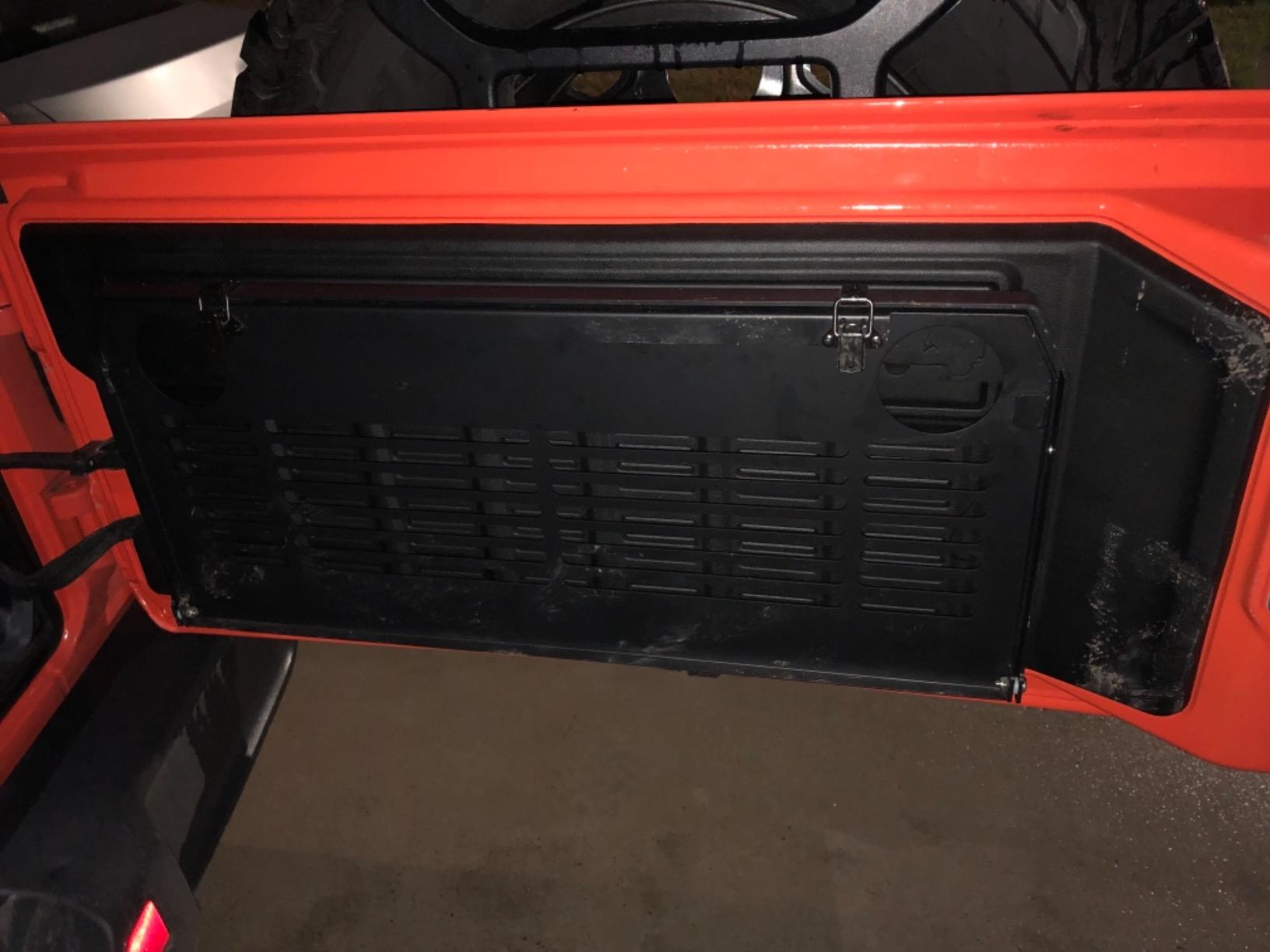 Mopar 82215416AB Tailgate Table Jeep Wrangler customer photo 1