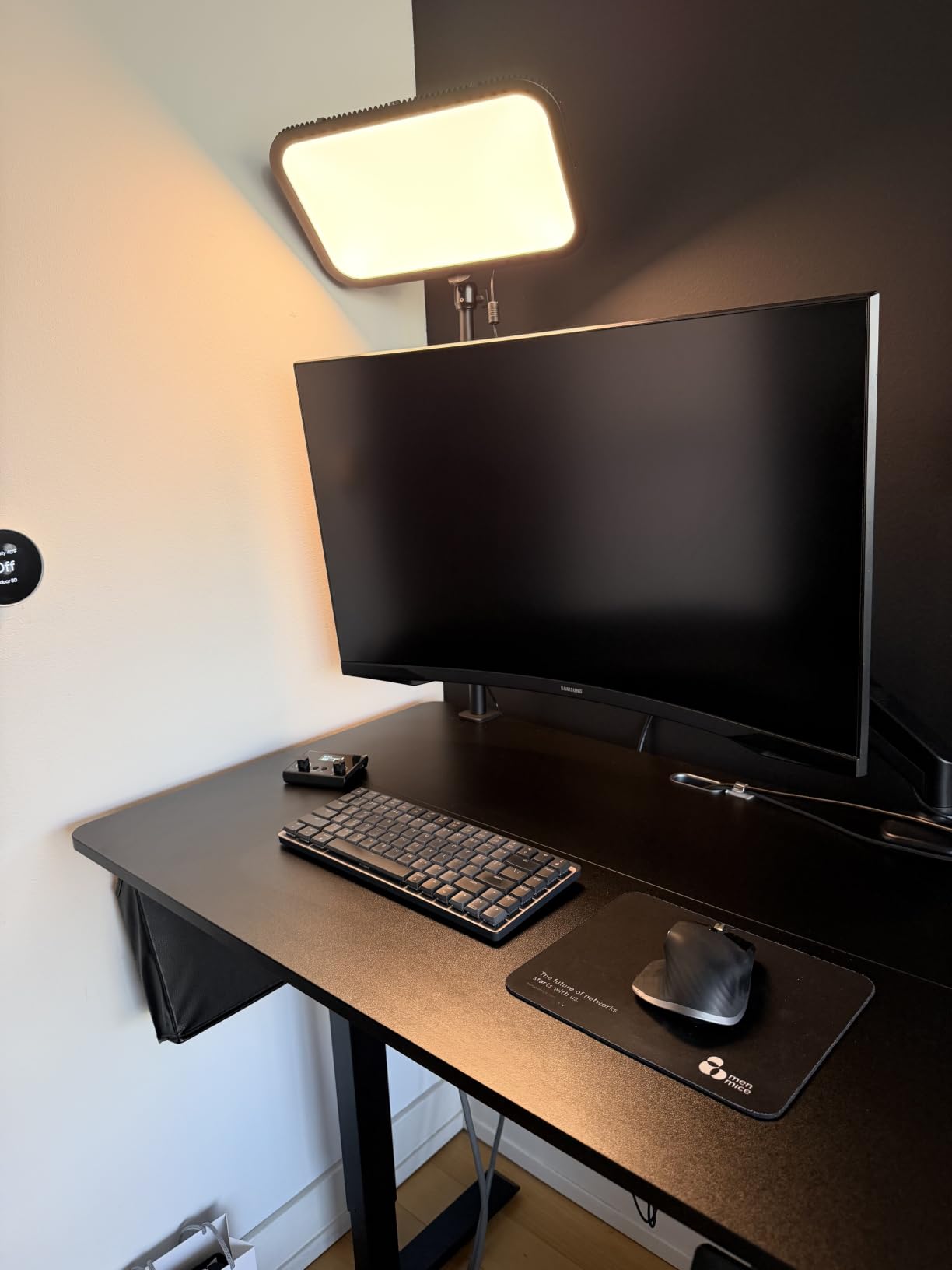 Godox ES45 Desktop LED Key Light for Streaming&Video Calls, Soft Dimmable 2800K-6500K, Magnetic Remote, App Control, Extendable Clamp Stand, Flicker-Free Light for YouTube, Twitch, Zoom&Home Office customer photo 1