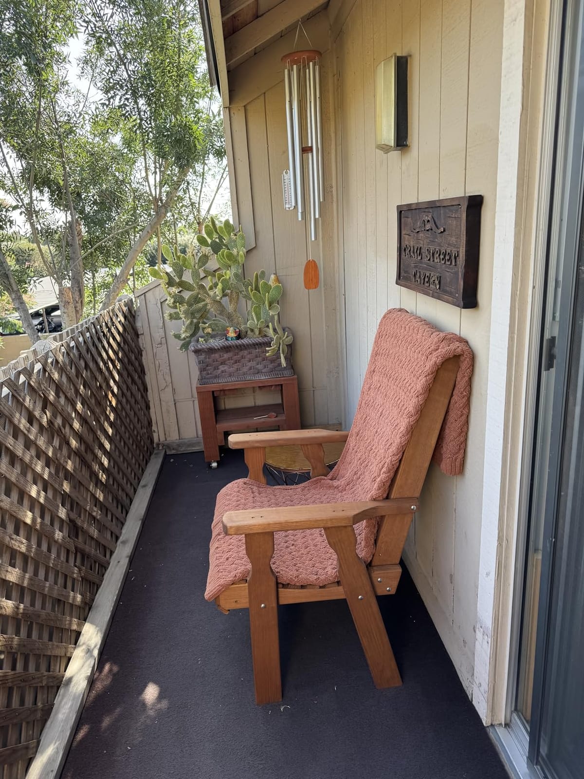 Amish Casual Heavy Duty 600 Lb High Back Mission Treated Patio Chair (Semi-Solid Black Stain) customer photo 1