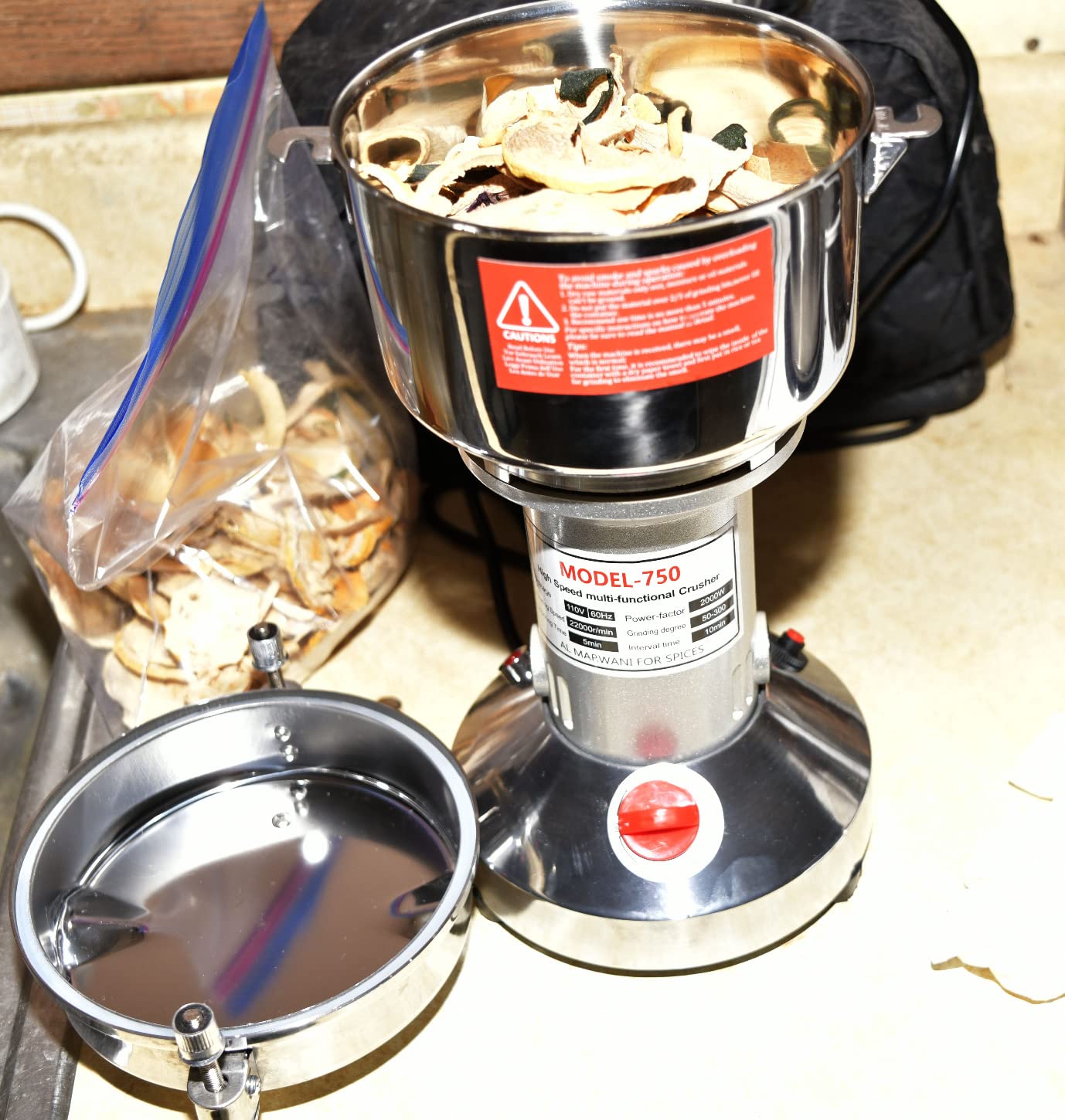 Grain Mill 150g High Speed Food Electric Stainless Steel Grinder Mill Seeds Flour Nut Pill Wheat Corn Herbs Spices & Seasonings Grinder Dry Grain Powder Machine customer photo 1