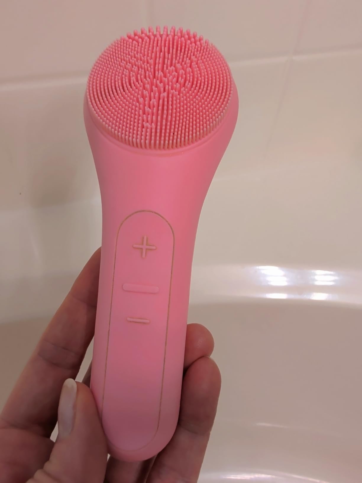 NågraCoola CLIE Facial Cleansing Brush, Waterproof and Rechargeable Face Scrub Brush for Men & Women, Cleansing, Exfoliating and Massaging, Electric Face Scrubber - Blue customer photo 2