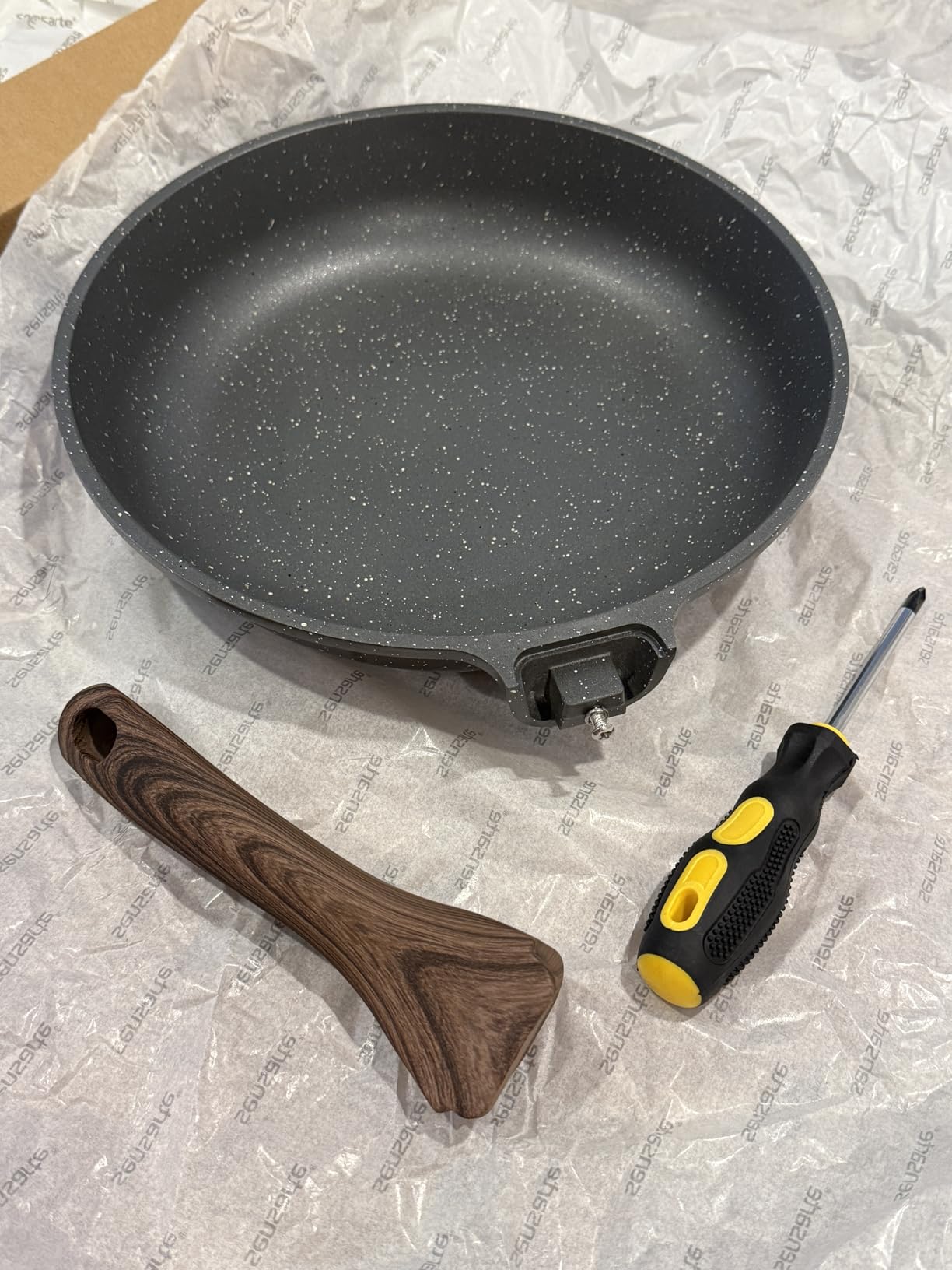 SENSARTE Nonstick Frying Pan Skillet with Lid, Omelet Pan with Cover, Healthy Egg Pan Chef's Pan, Kitchen Cooking Pan, PFOA Free (8inch + Glass Lid) customer photo 2