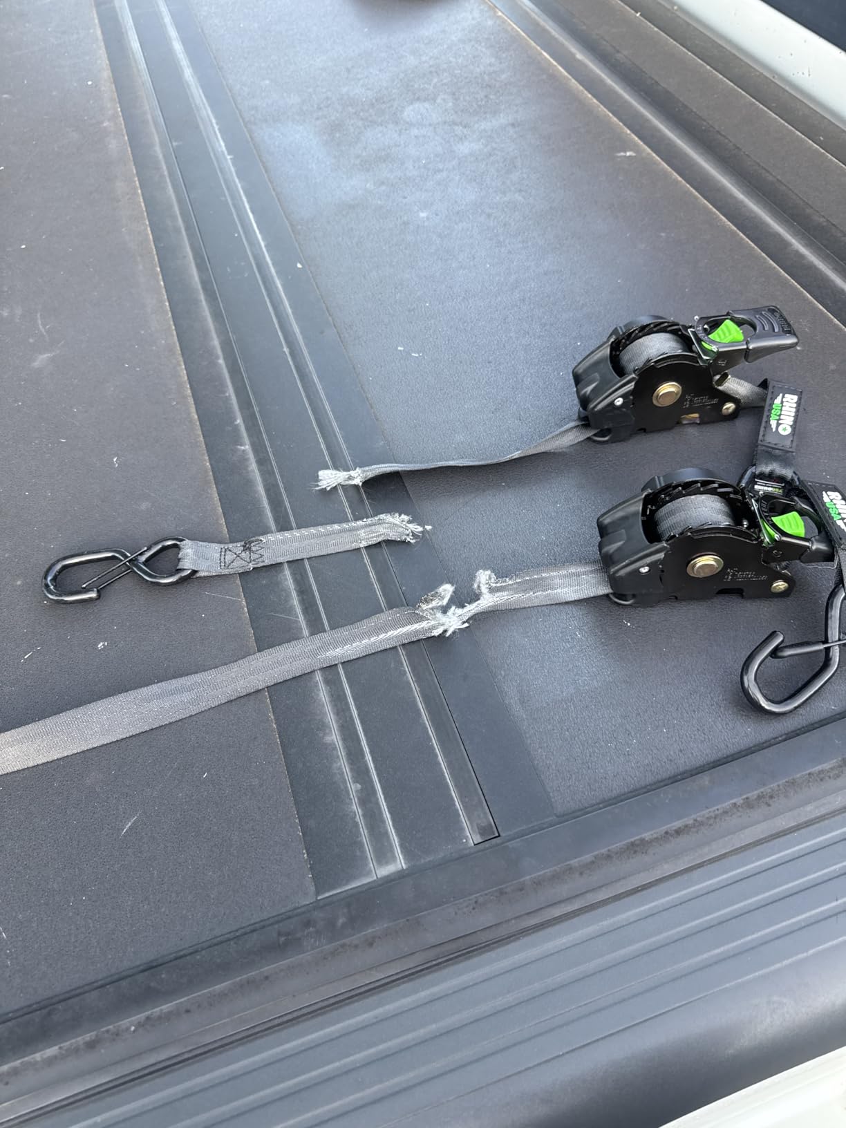 Rhino USA Retractable Ratchet Straps (4-Pack) - 1in x 10ft, Black | 1,209lb Break Strength, Auto Self Retracting Design. For Truck, Cargo Trailer, Motorcycle, ATV & UTV Tie Downs customer photo 2