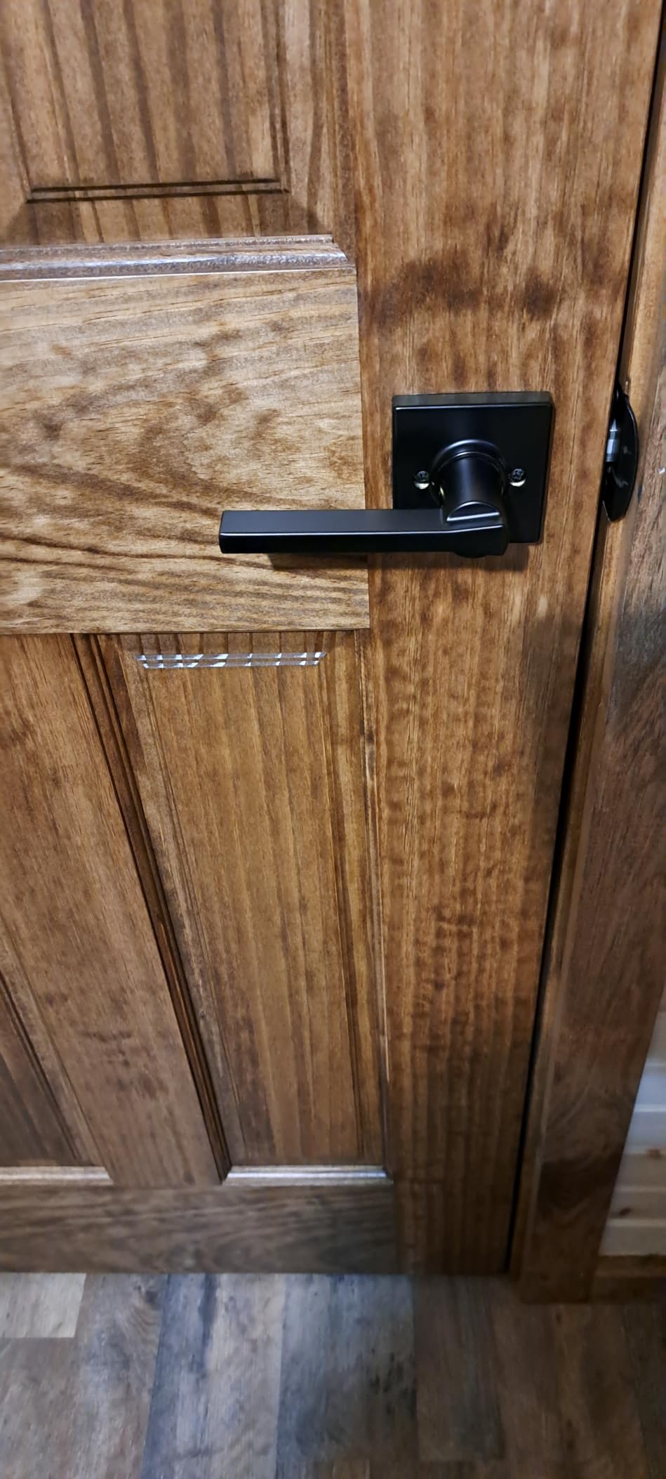 Kwikset Casey Entry Door Handle with Lock and Key, Secure Keyed Reversible Lever Exterior, For Front Entrance and Bedrooms, Matte Black, Pick Resistant Smartkey Rekey Security and Microban customer photo 1