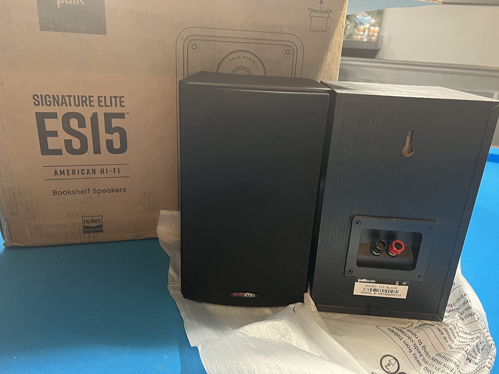 Polk Audio Signature Elite ES15 Bookshelf Speakers, Pair, Stunning Black customer photo 1