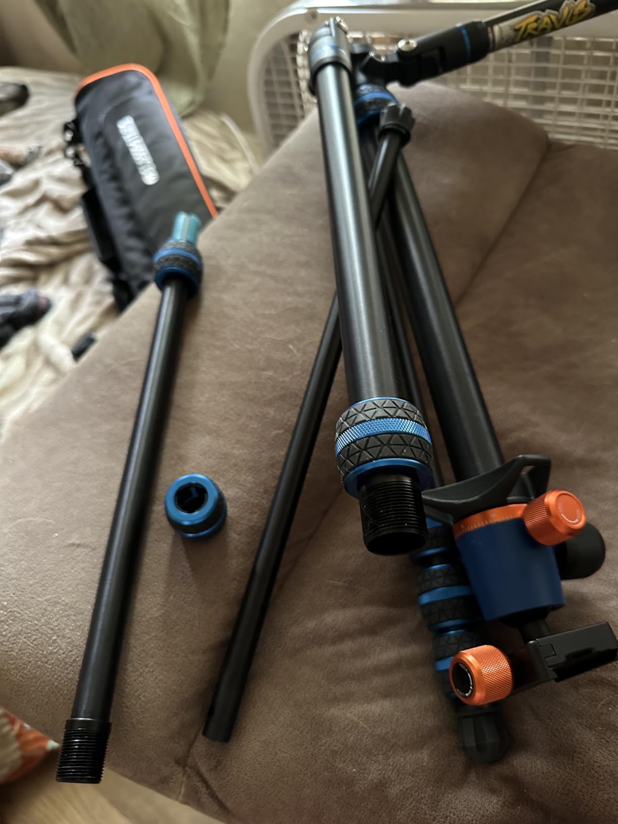 3 Legged Thing Punks Travis 2.0 Magnesium Alloy General Use Tripod - Adjustable, Multi-use Camera Tripod with Three Detachable Legs - Copper/Black (TRAVISBLACK2.0) customer photo 2