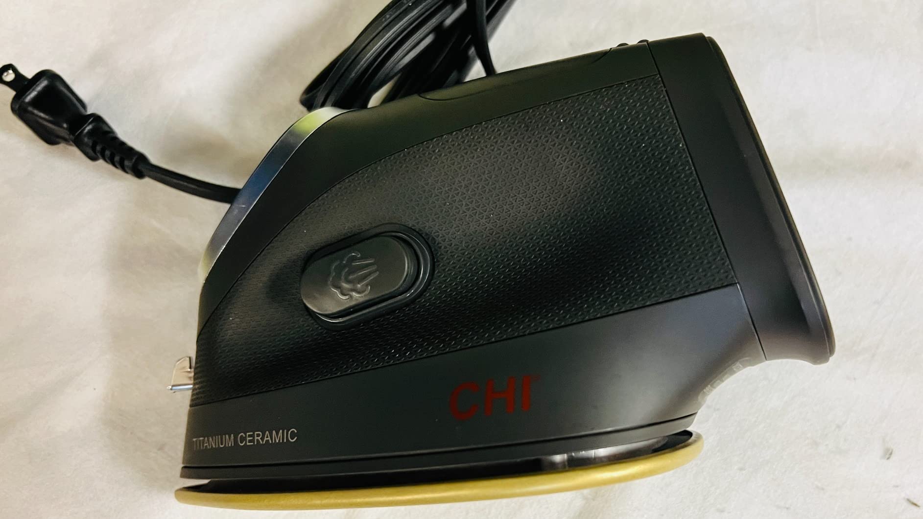 CHI Mini Steam Iron for Clothes, 1000 Watts, XL 10