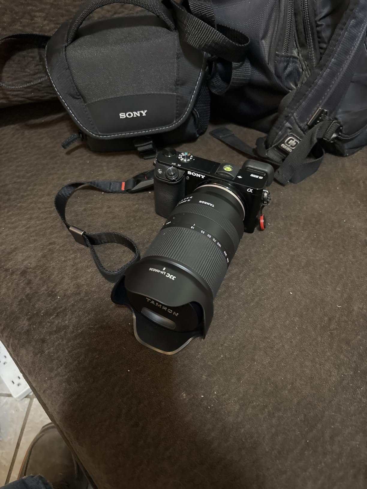 Tamron 18-300mm F/3.5-6.3 Di III-A VC VXD Lens for Sony E APS-C Mirrorless Cameras customer photo 2