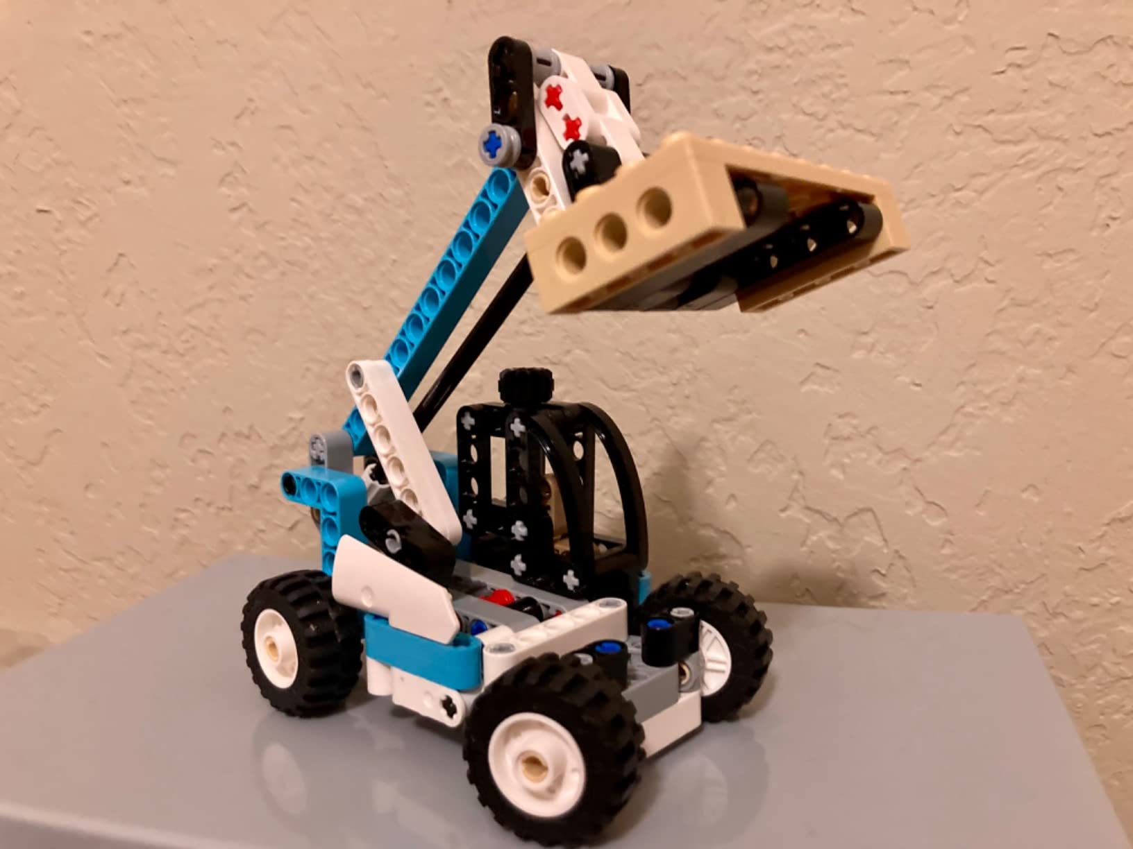 LEGO Technic 2 in 1 Telehandler 42133 Forklift to Tow Truck Toy Models, Construction Truck Building Set, Toys for Kids, Boys and Girls Aged 7 Plus customer photo 1