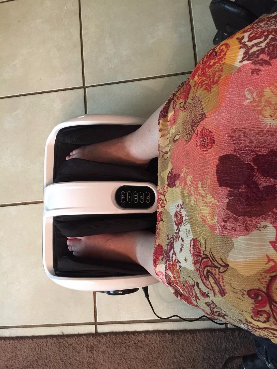 Cloud Massage Shiatsu Foot Massager with Heat, Standard Size, White | Deep Kneading & Compression, Adjustable Intensity, Multi-Mode Leg and Foot Massager with Remote Control, Anti-Slip Base customer photo 1