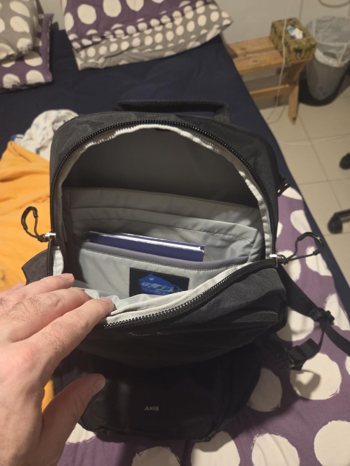 Osprey Axis Laptop Backpack - Sleek Everyday Pack with Laptop Sleeve, Water Bottle Pockets & Compression Straps customer photo 1
