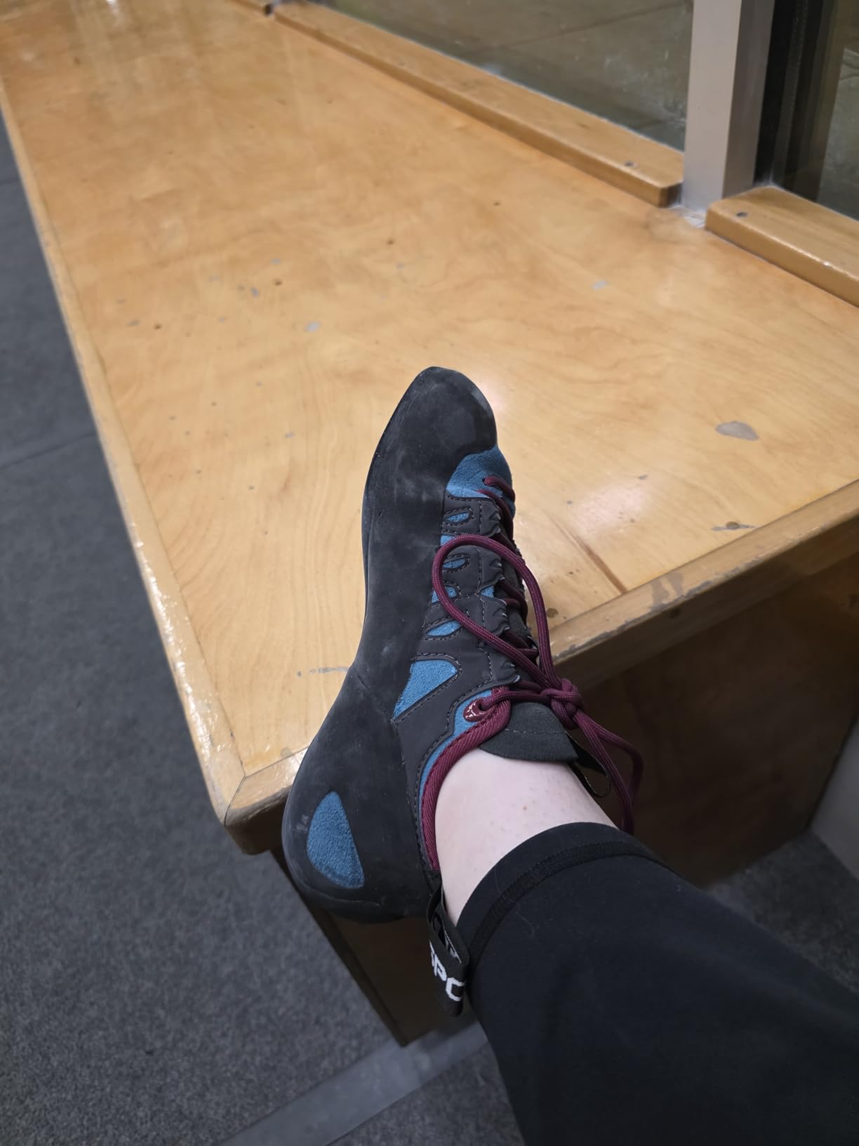 La Sportiva Womens Tarantulace Rock Climbing Shoe customer photo 2