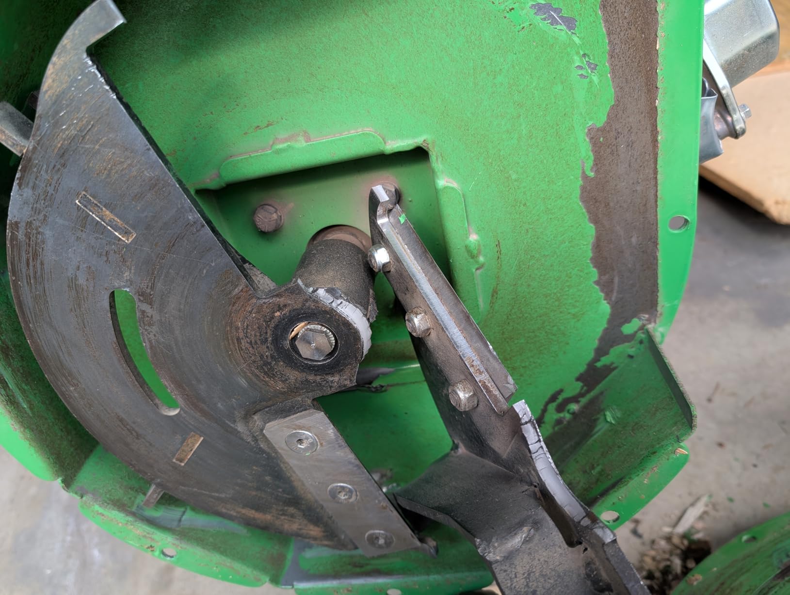 S3 Wood Chipper Shredder, 7HP 212cc Gas Powered Heavy Duty, 3