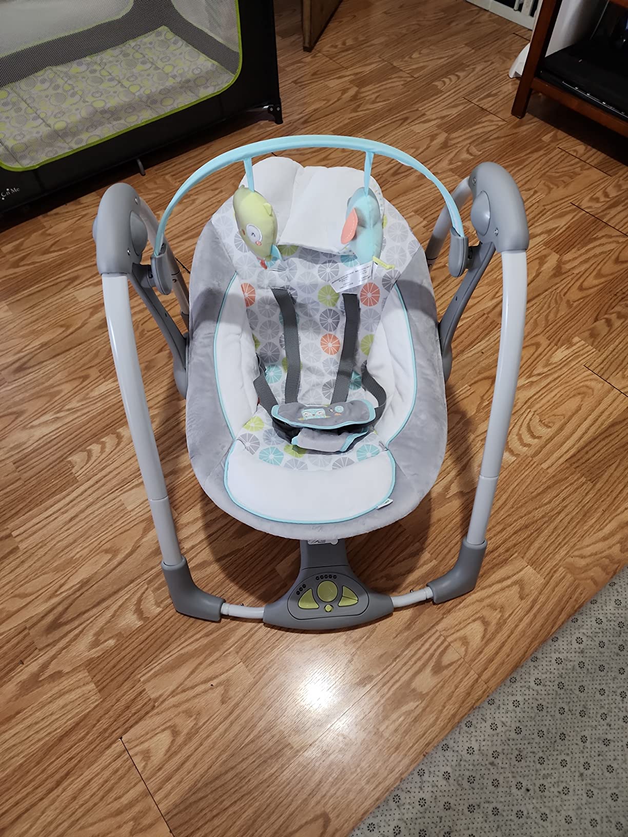 Ingenuity ConvertMe 2-in-1 Compact Portable Automatic Baby Swing & Infant Seat, Battery-Saving Vibrations, Nature Sounds, 0-9 Months 6-20 lbs (Swell) customer photo 2