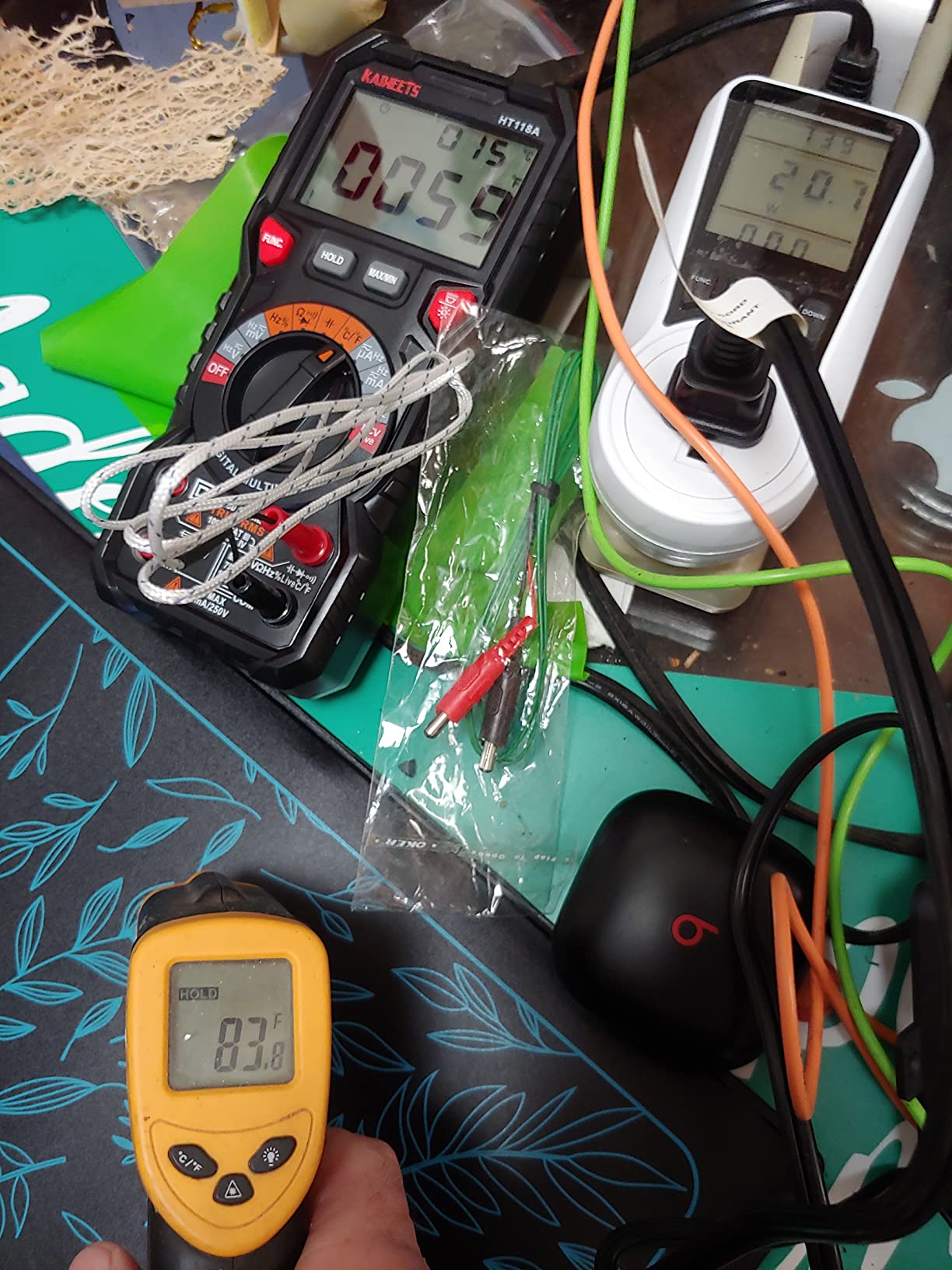 AC Infinity SUNCORE S3, Waterproof Seedling Mat with Heat Controller. | 10