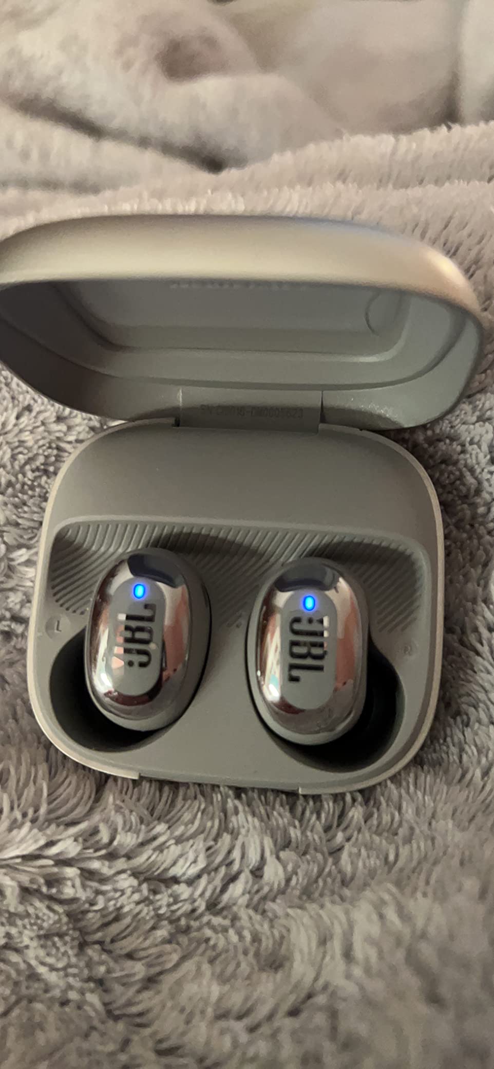 JBL Live Free 2 TWS - Noise Cancelling Earbuds - Black | JBL Signature Sound, True Adaptive Noise Cancelling with Smart Ambient, 35 hours of playback with wireless charging customer photo 1