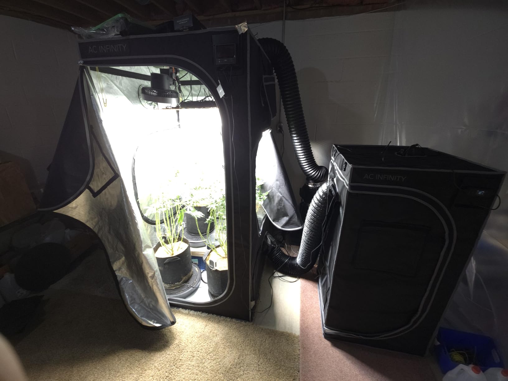AC Infinity AI Grow System 3x3, 3-Plant Kit w/Self-Learning AI Controller | AI-Powered Environment Controller, WiFi App, Dynamic Airflow & LED Lighting, Thickest Pole Mylar Tent, Largest Zipper Window customer photo 2
