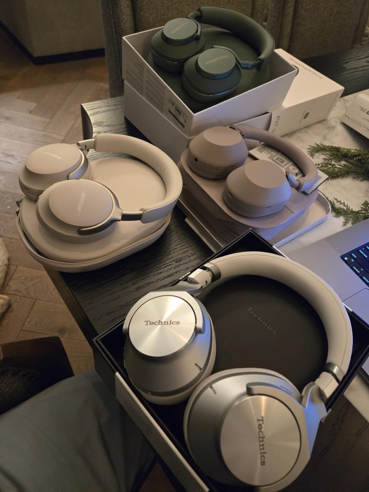 Sony WH-1000XM5 Premium Noise Cancelling Wireless Headphones, Silver | Auto NC Optimizer, Up to 30 Hrs of Battery, Carrying Case, Crystal Clear Calls, Touch Control, Multipoint Connection customer photo 2