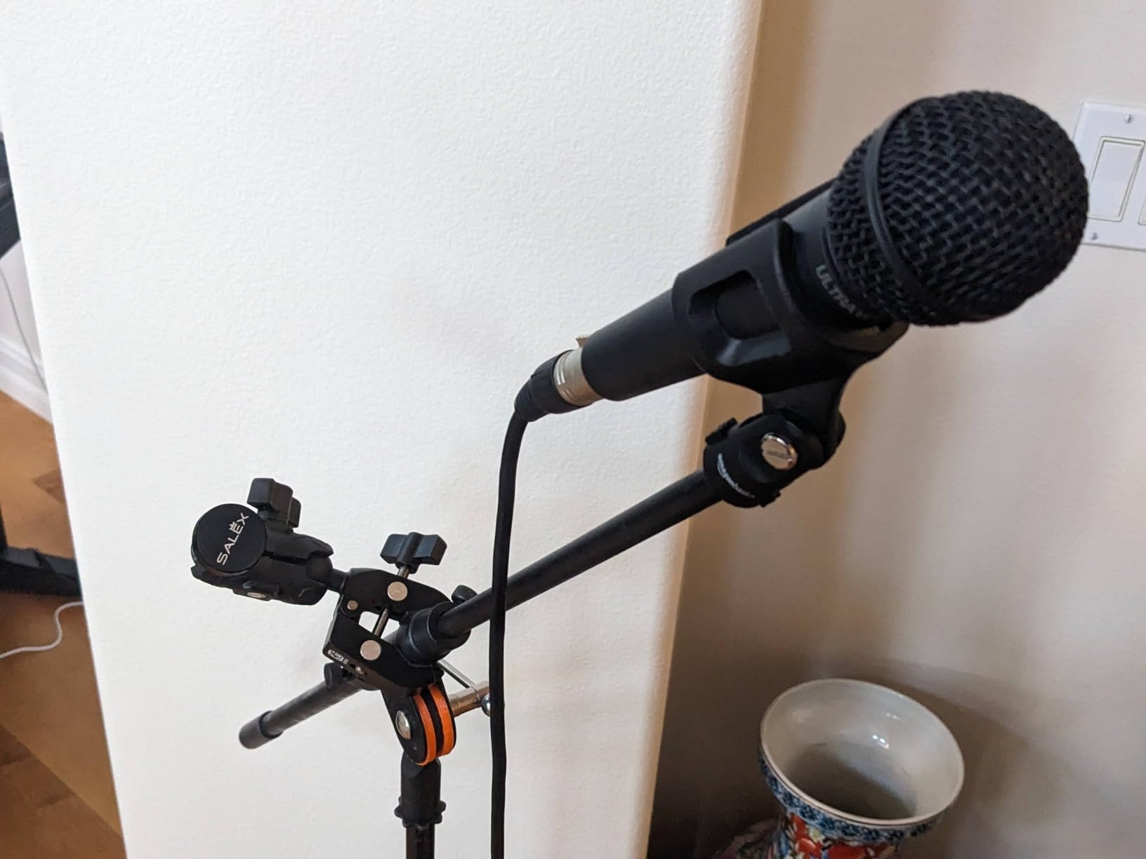 BRCOVAN 1'' Ball Clamp Mount Base with Aluminum Alloy Tough-Claw customer photo 2