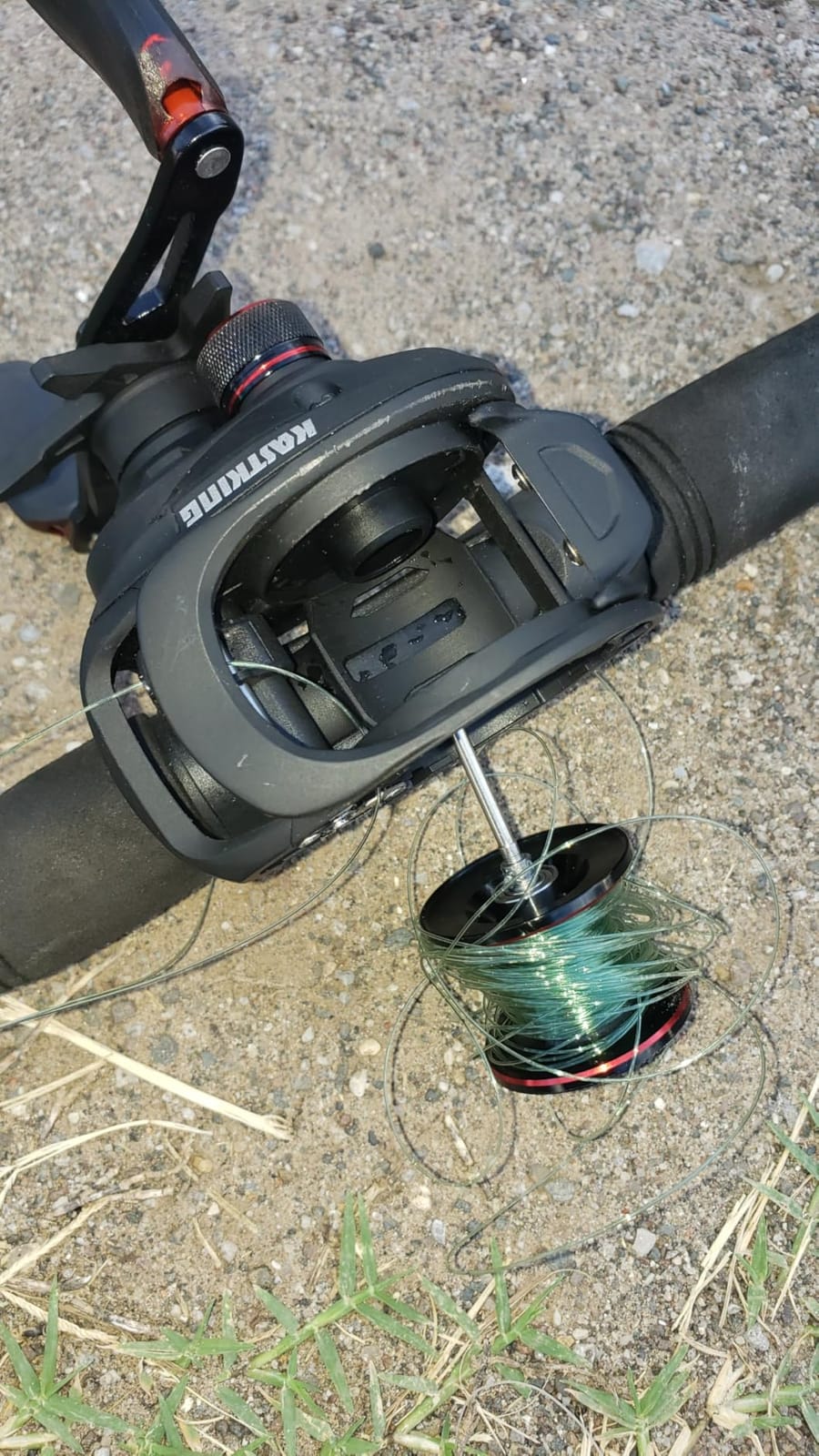 KastKing Brutus Baitcasting Fishing Reels, 7.2:1 Gear Ratio | Max Drag: 17.6 lb, 5+1 BB, 7.7 oz, Lightweight Graphite Frame, 10-Button Magnetic Brake, Aluminum Handle customer photo 1