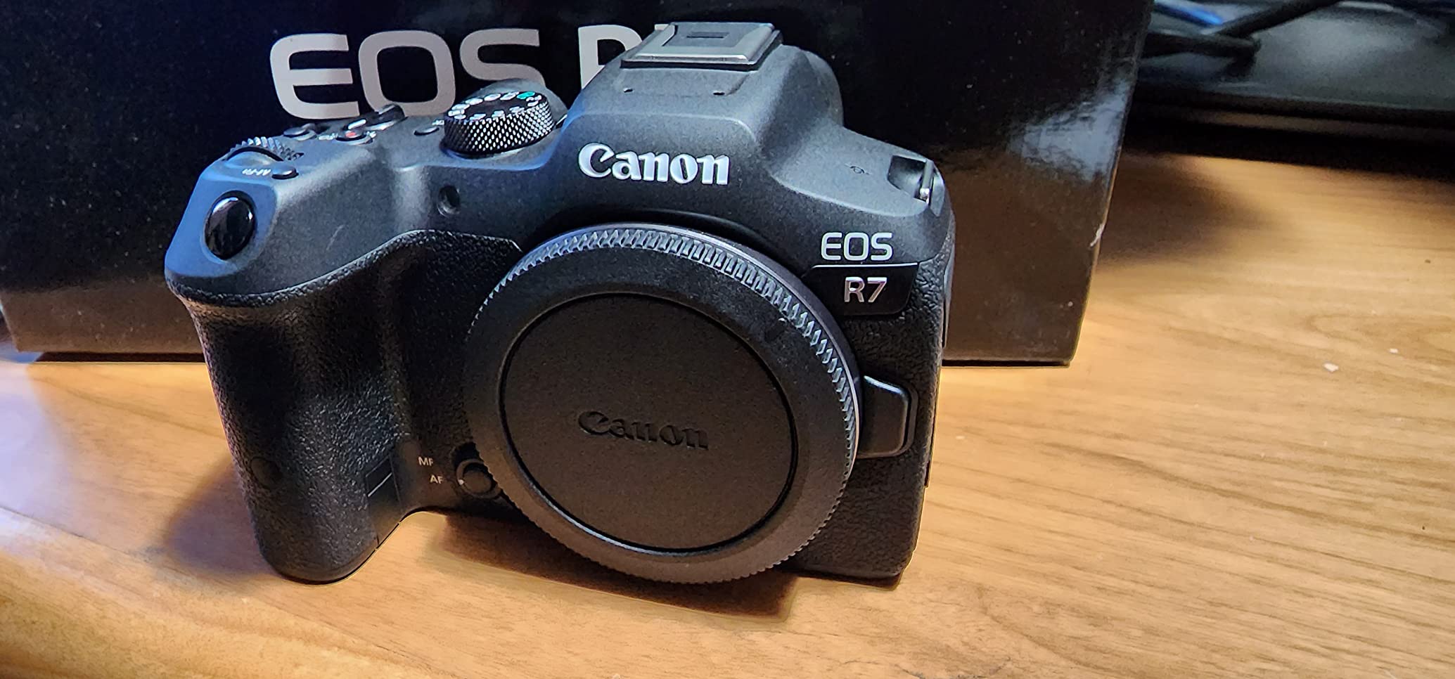 Canon EOS R7 Mirrorless Camera (Body Only), Hybrid Camera, 32.5 Megapixel (APS-C) CMOS Sensor, 4K Video, for Sports, Action, Content Creators, Vlogging Camera, Black customer photo 1