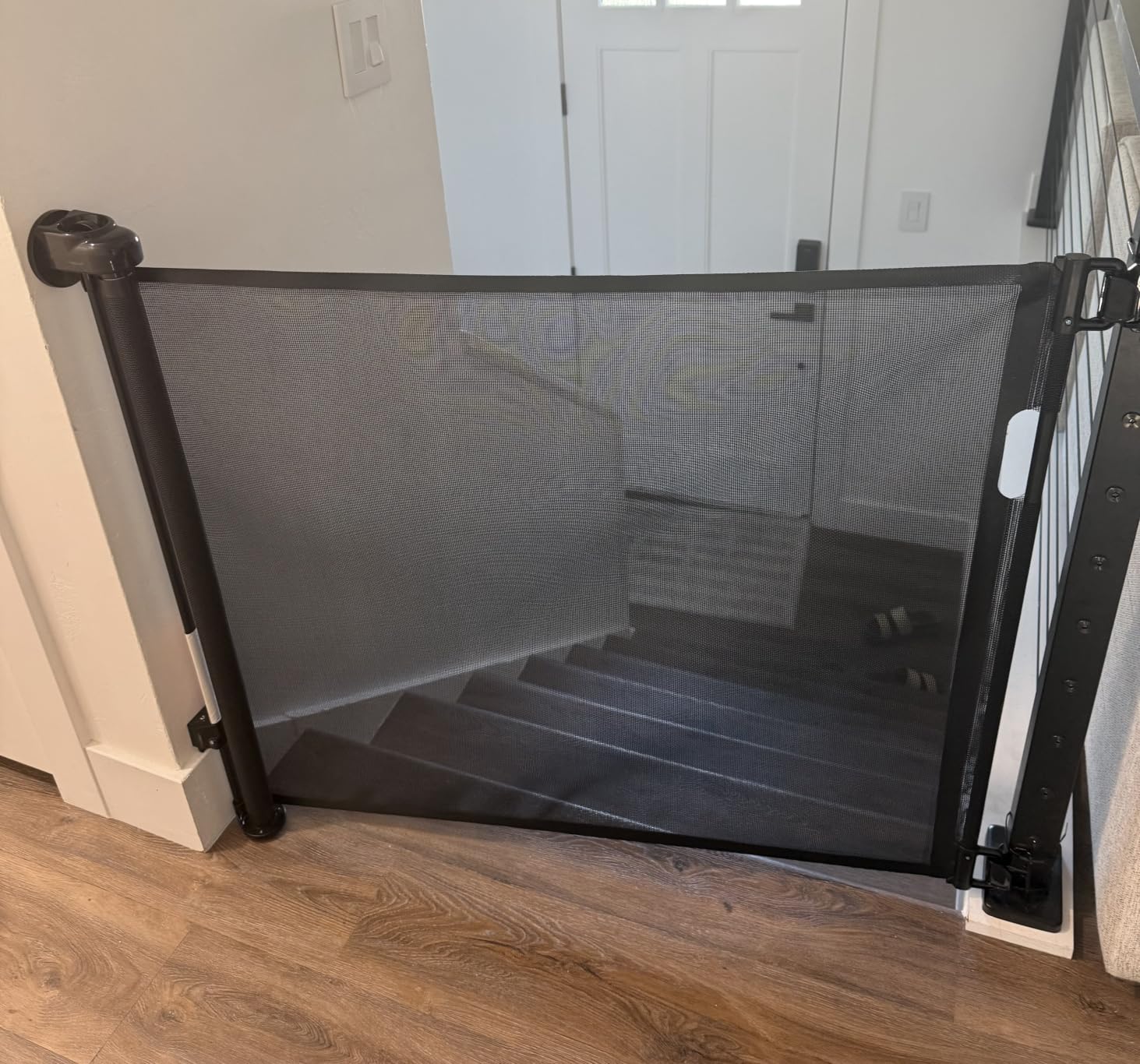 Retractable Baby Gate for Stairs - 33